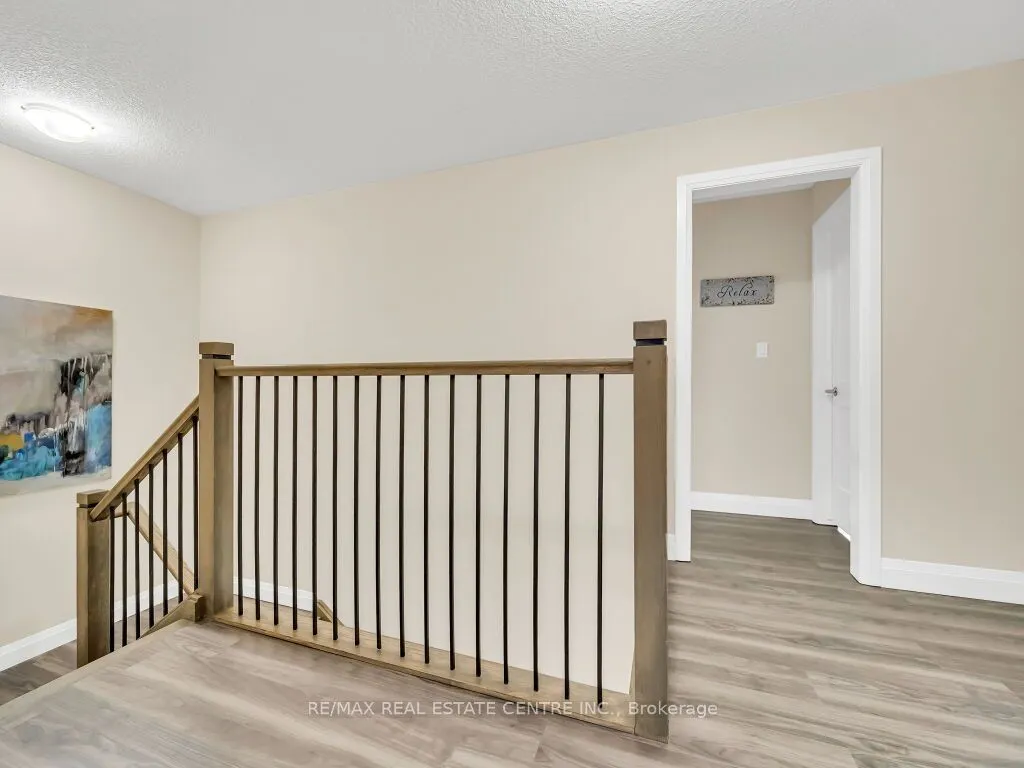 256 King Street W