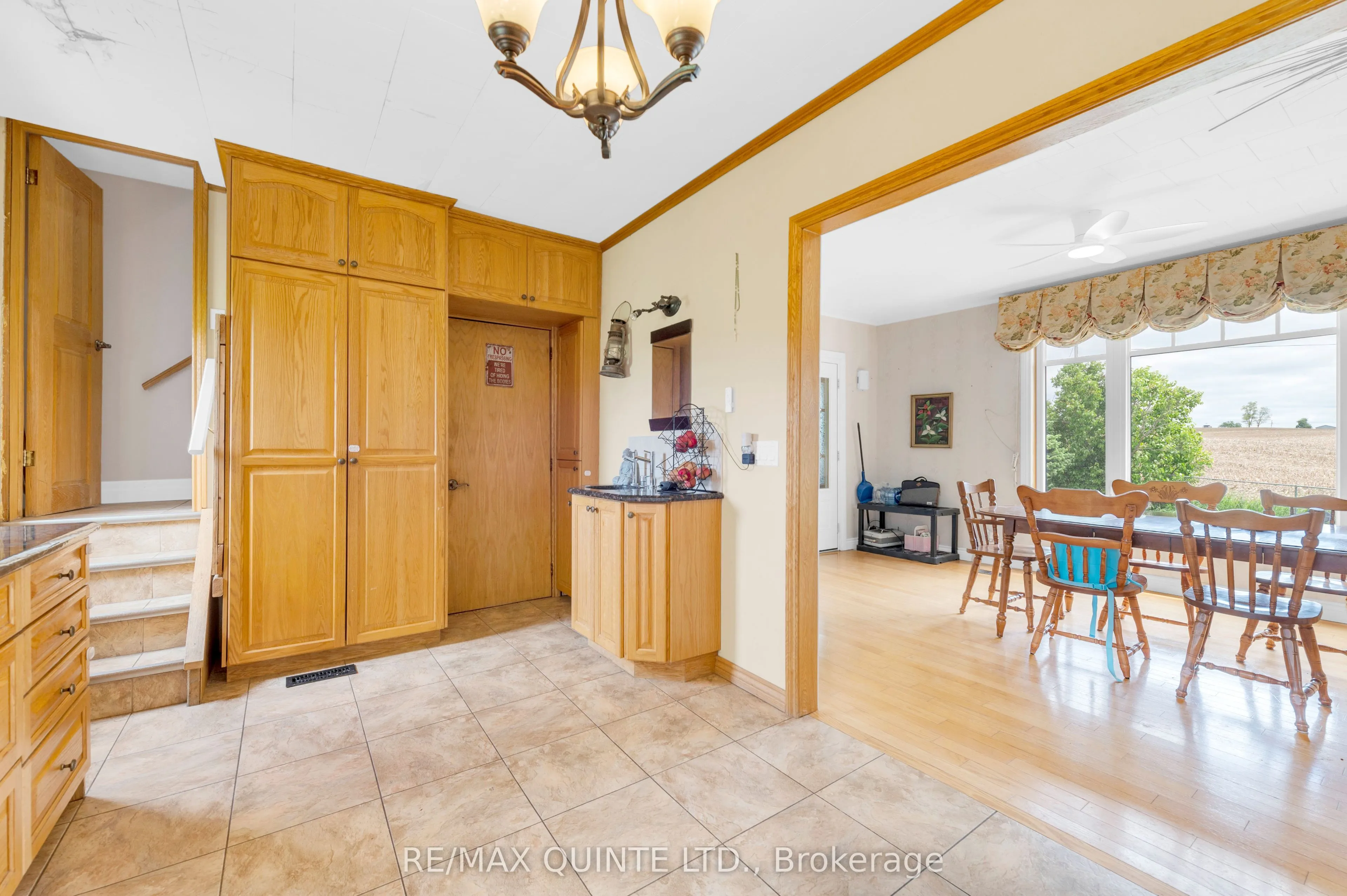 472 Maple Road