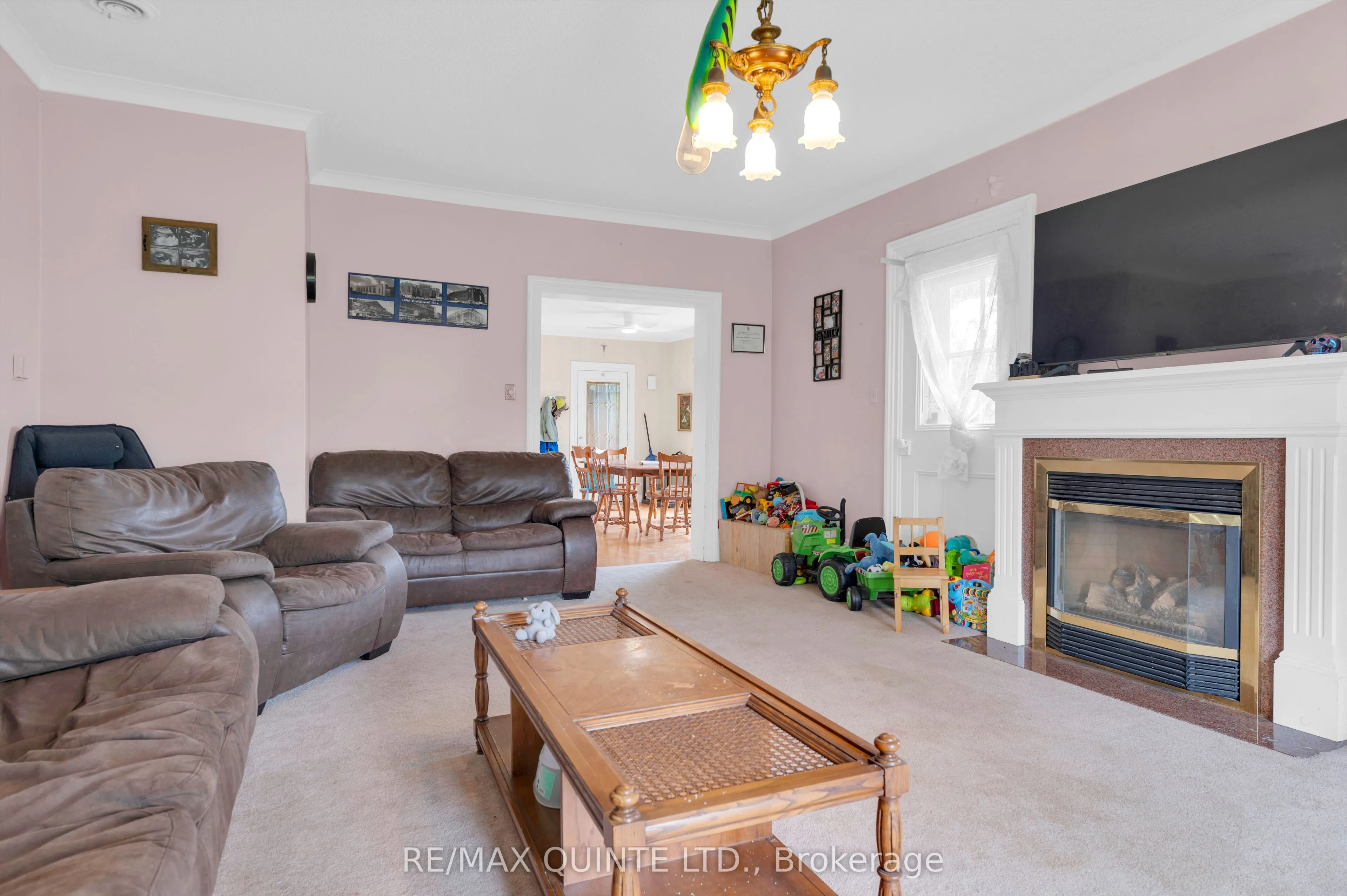 472 Maple Road
