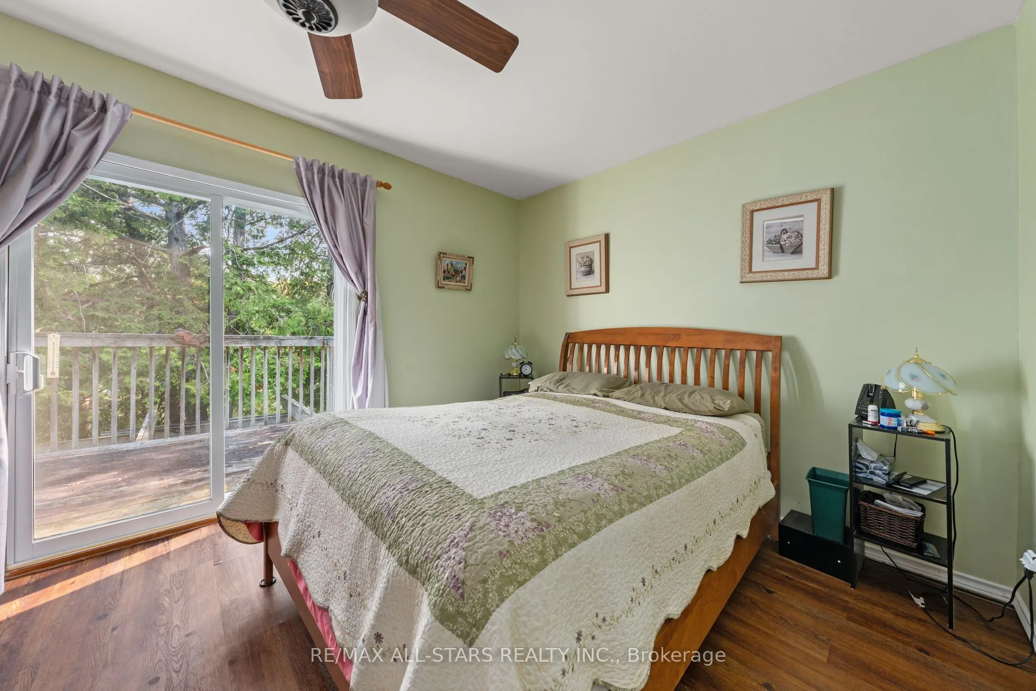 14 Wychwood Drive E