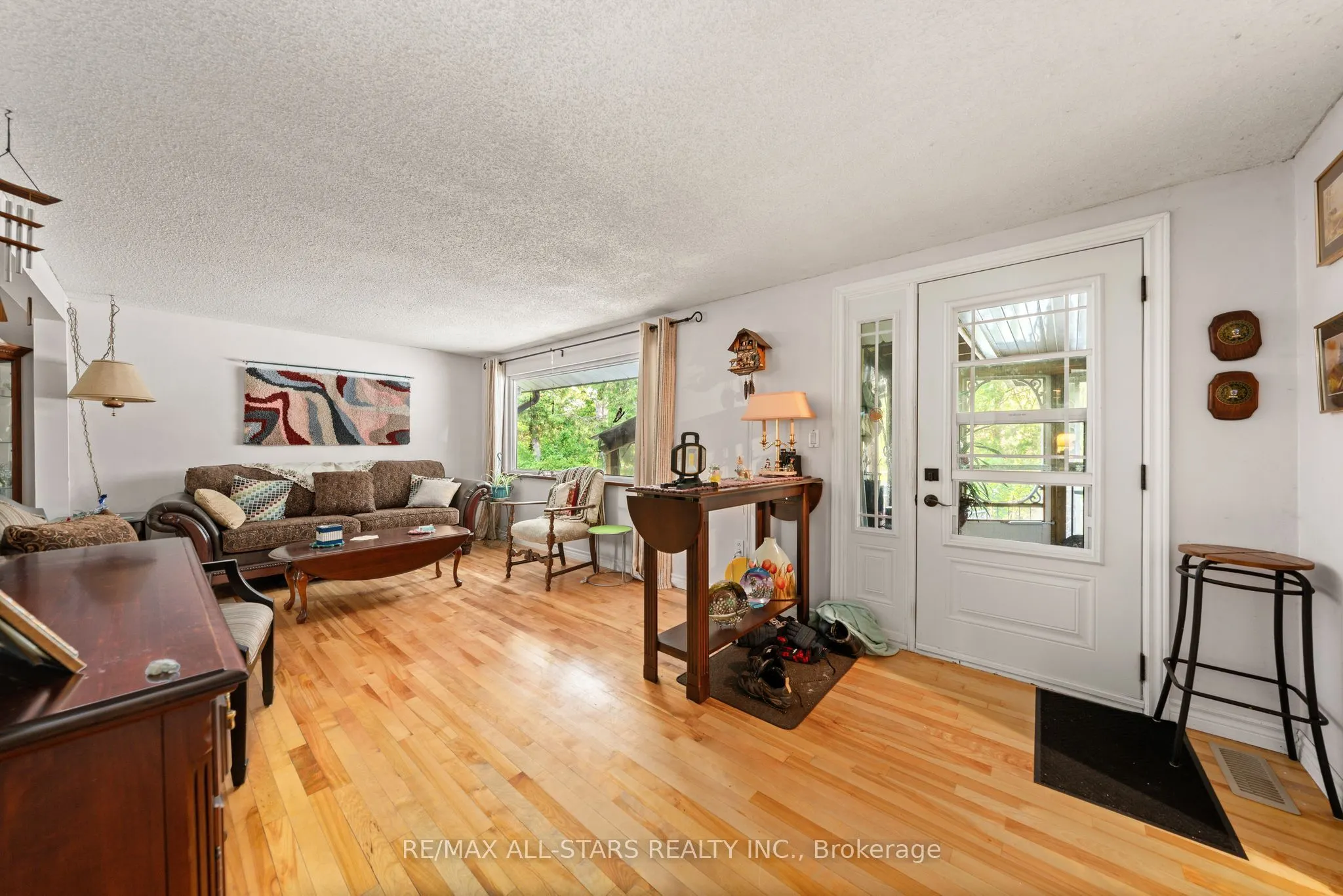 14 Wychwood Drive E