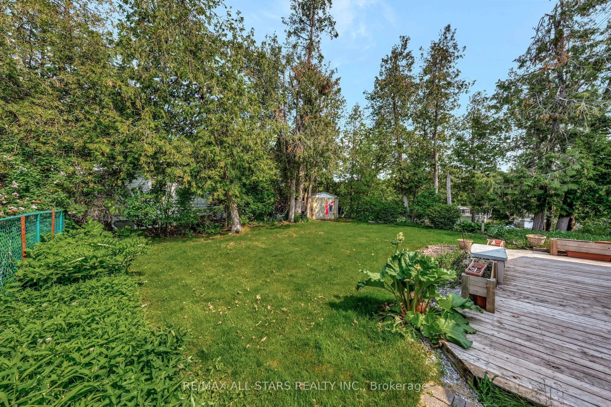 14 Wychwood Drive E