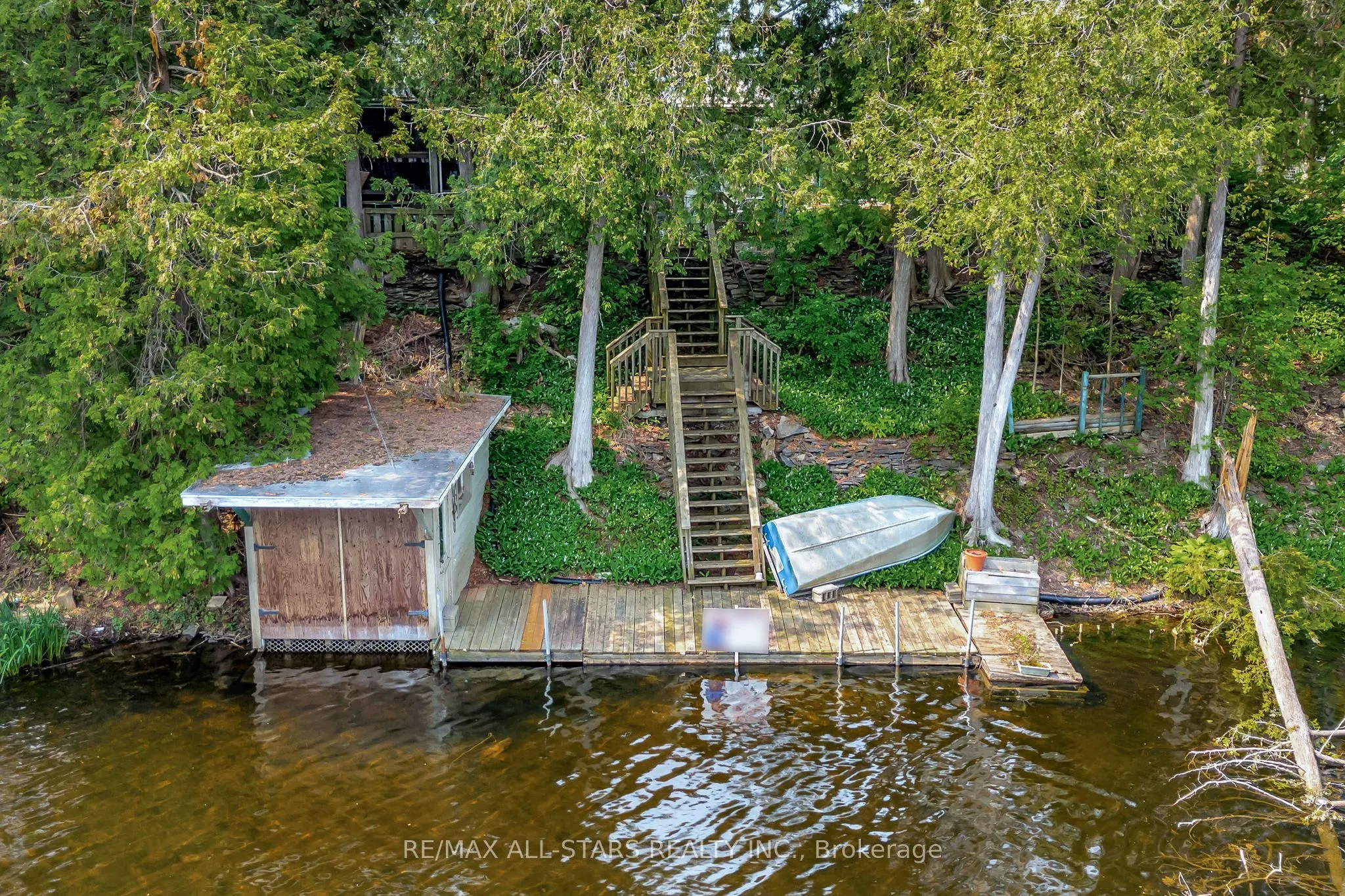 14 Wychwood Drive E