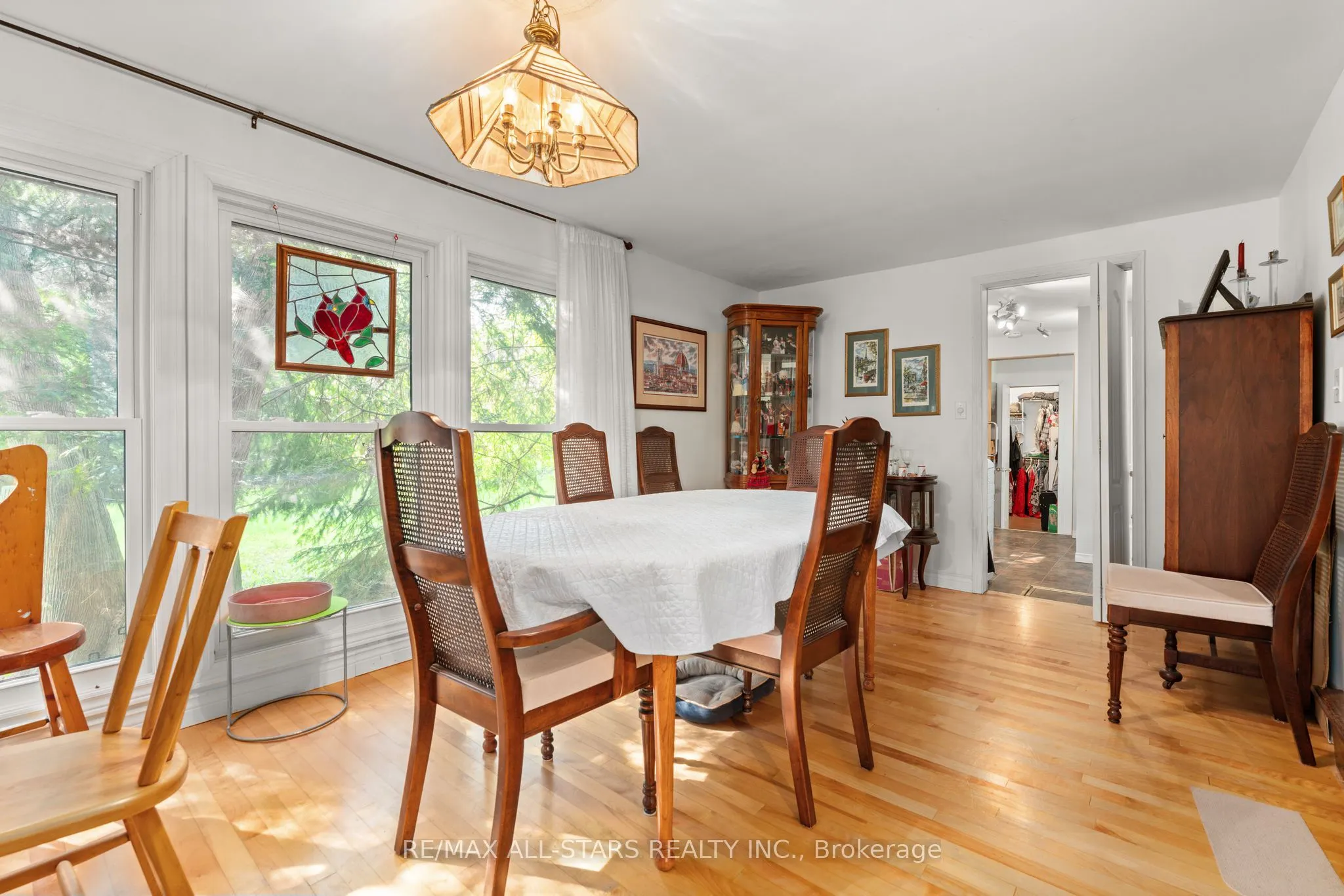 14 Wychwood Drive E