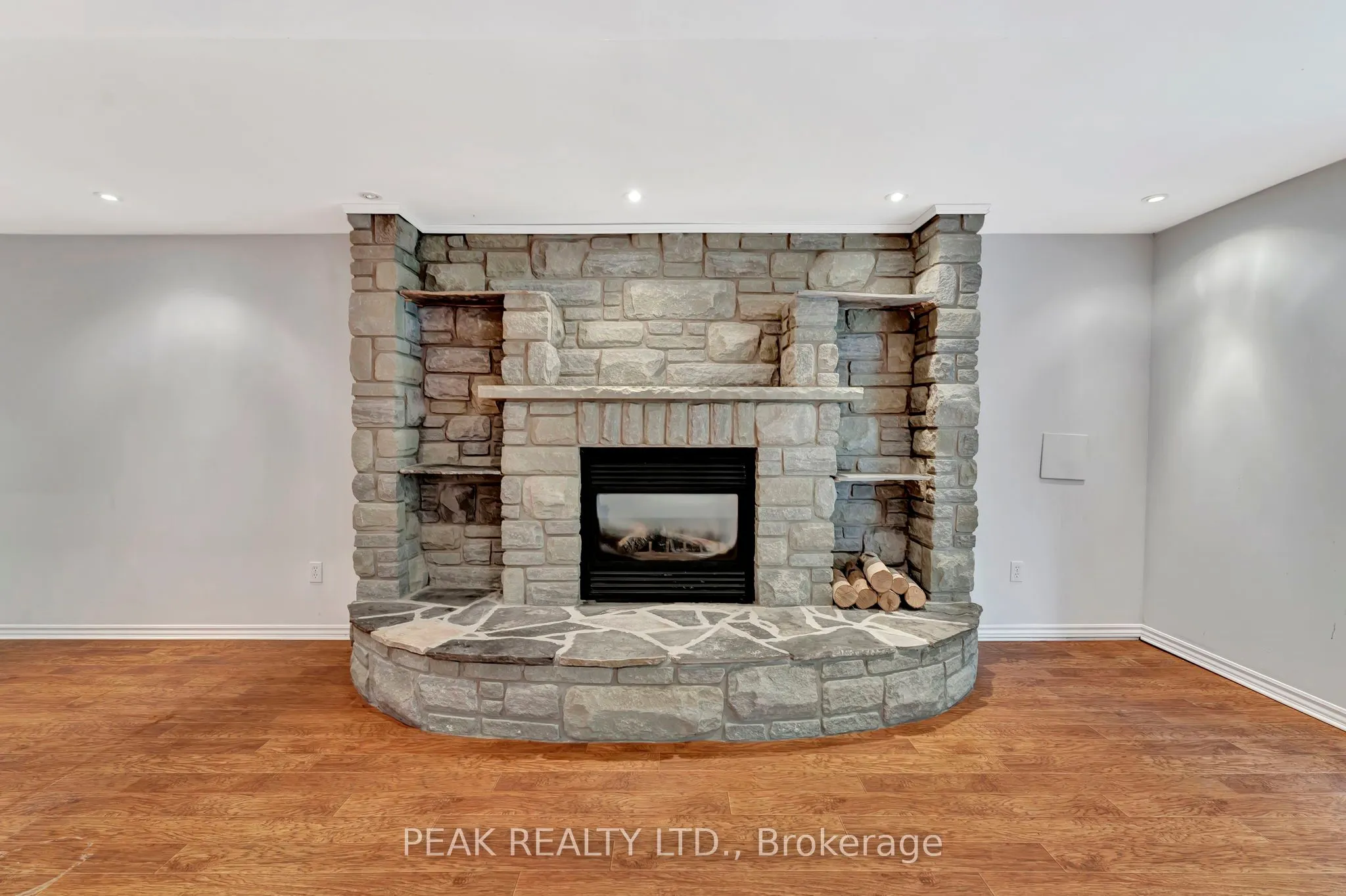 30 Savannah Ridge Drive