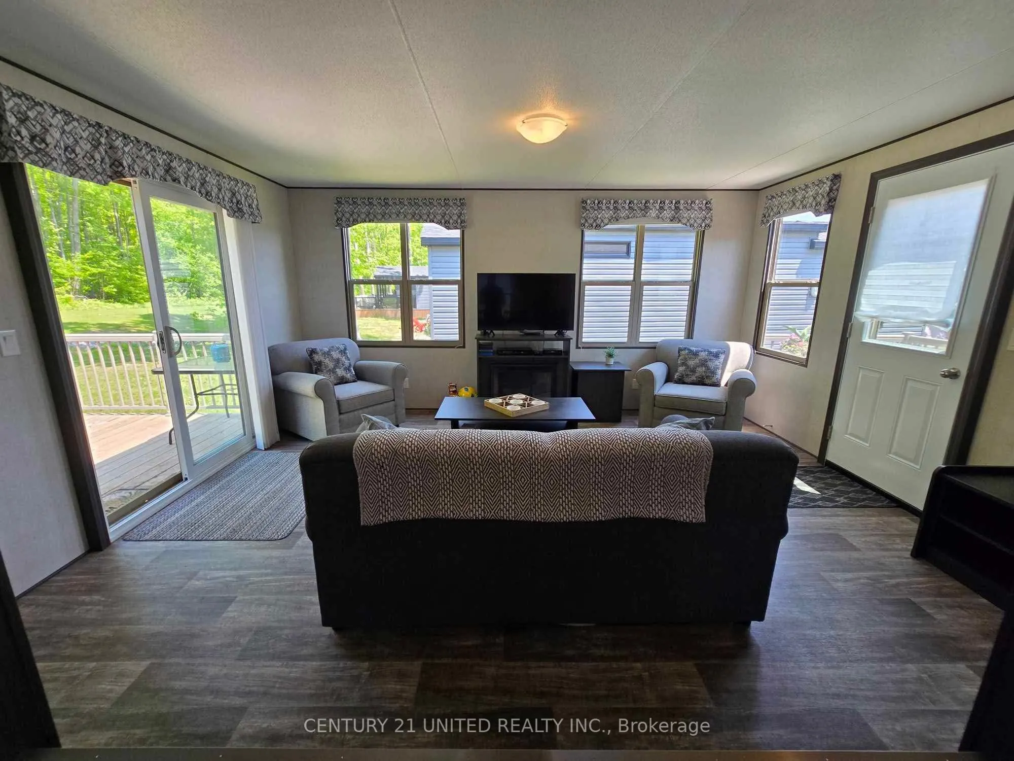 1235 Villiers Line, #46