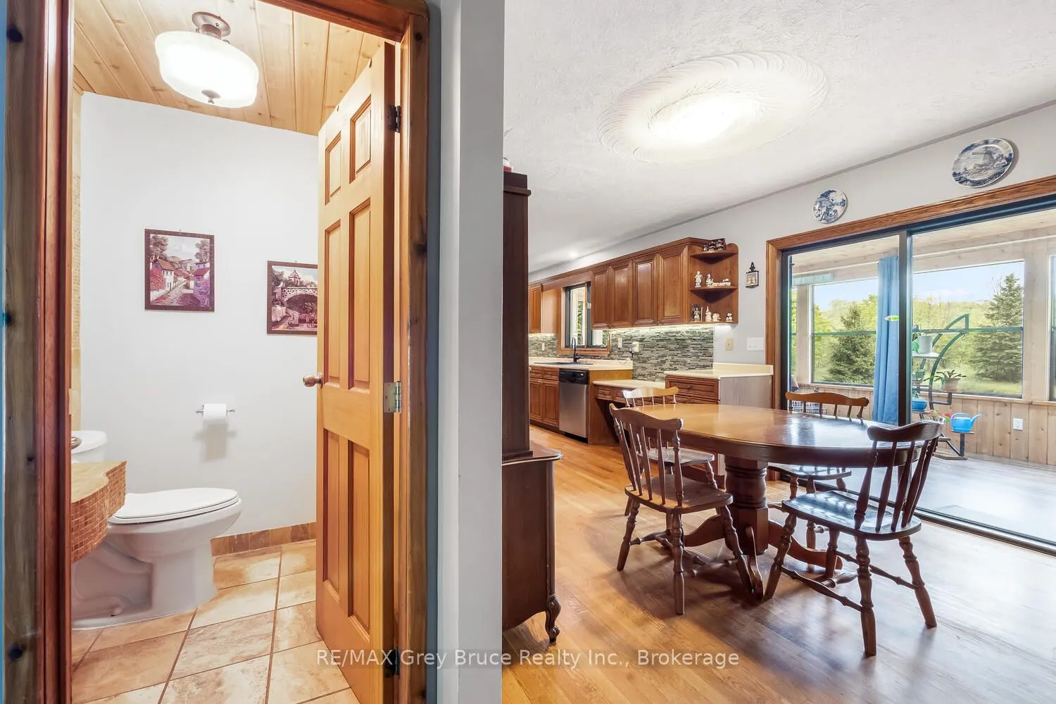 1033 Bruce Road 9