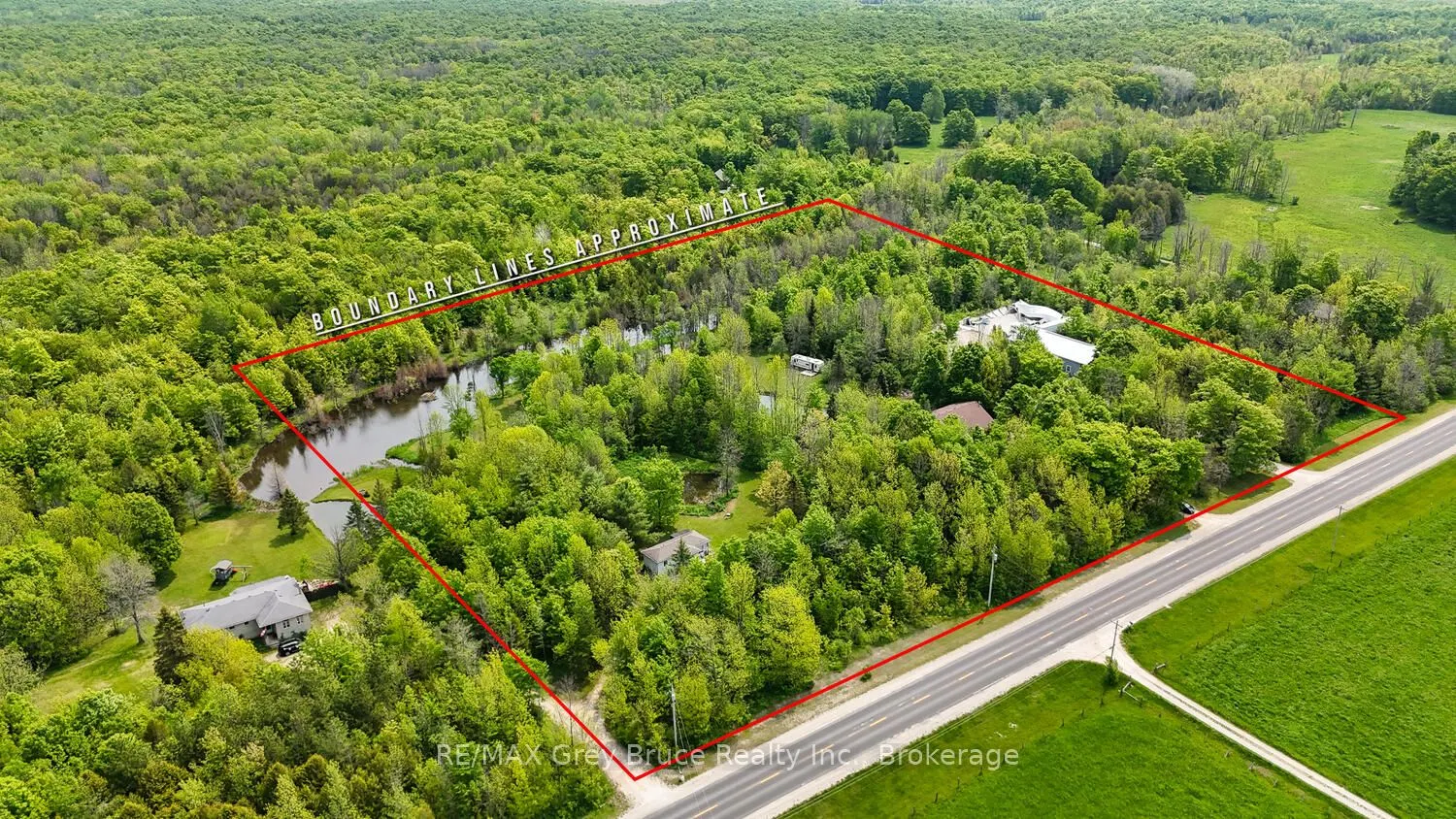 1033 Bruce Road 9
