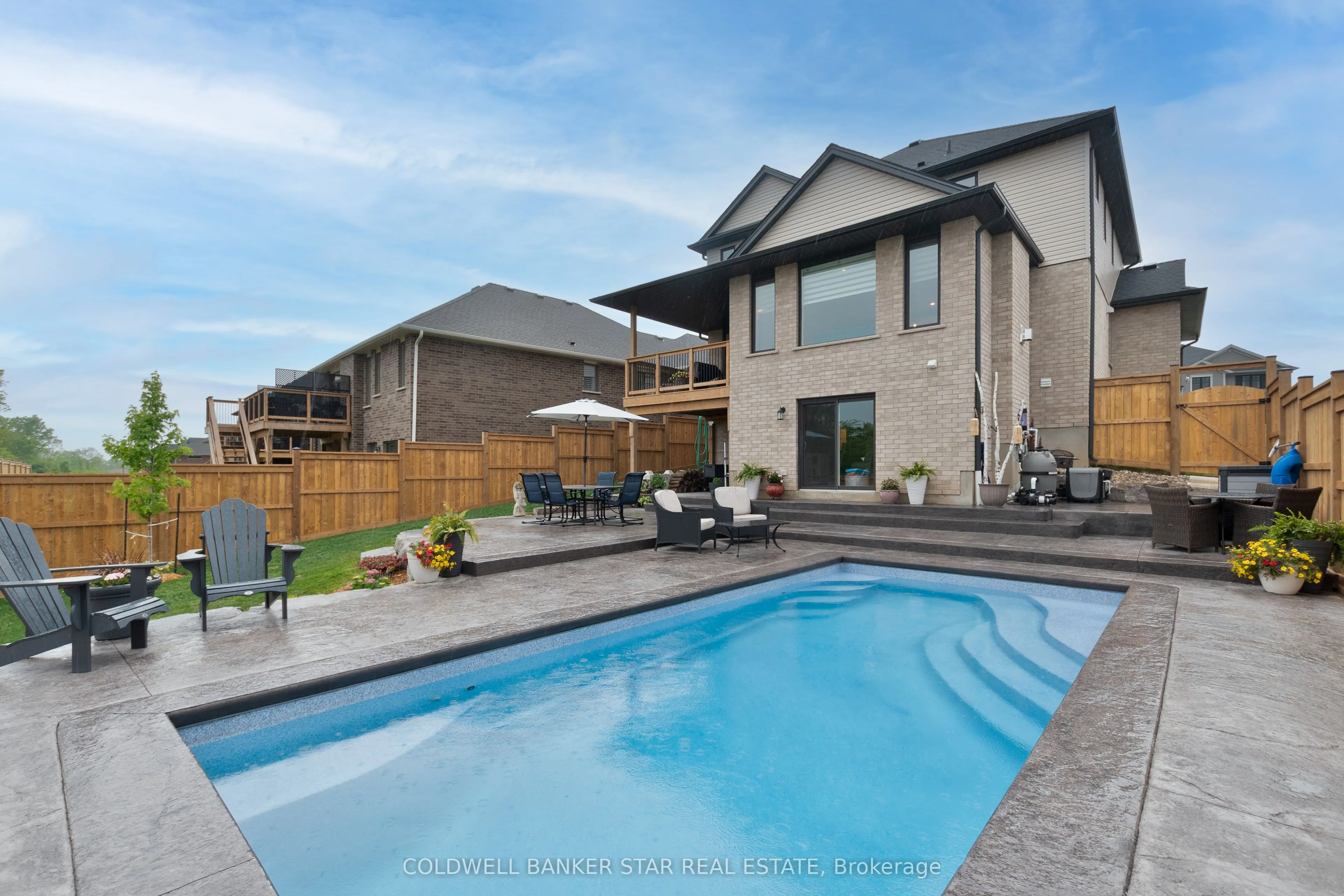 136 Graydon Drive
