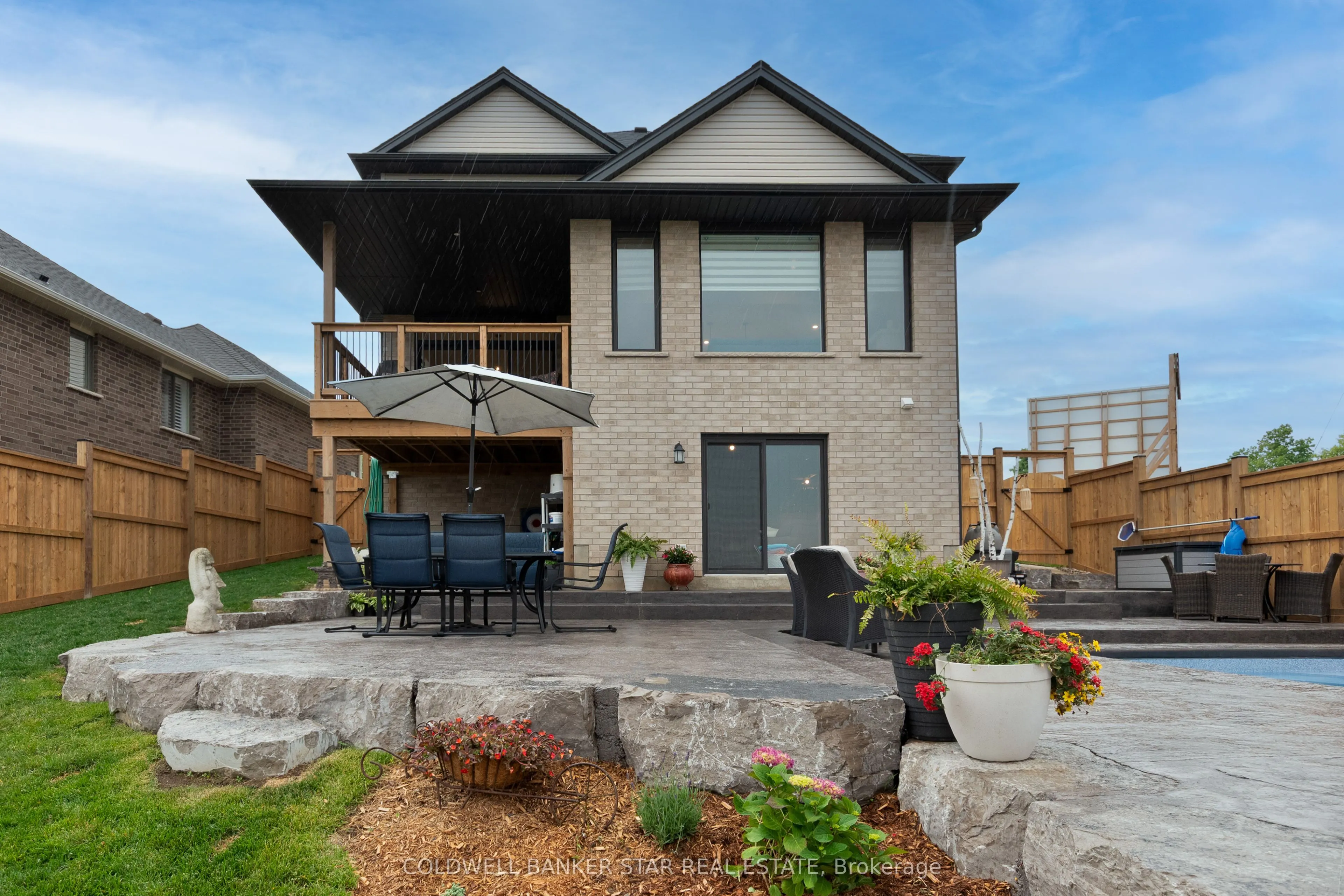 136 Graydon Drive