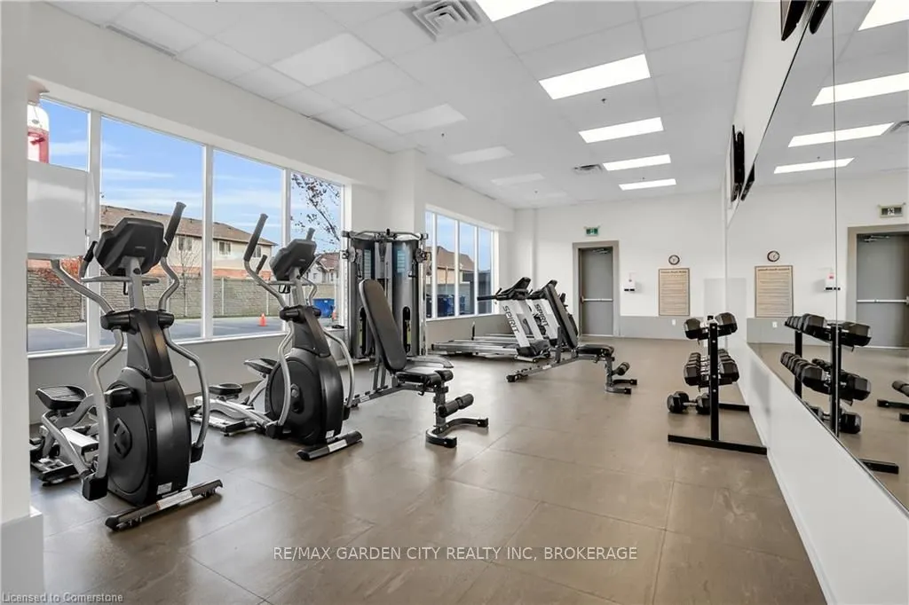 560 North Service Road, #304