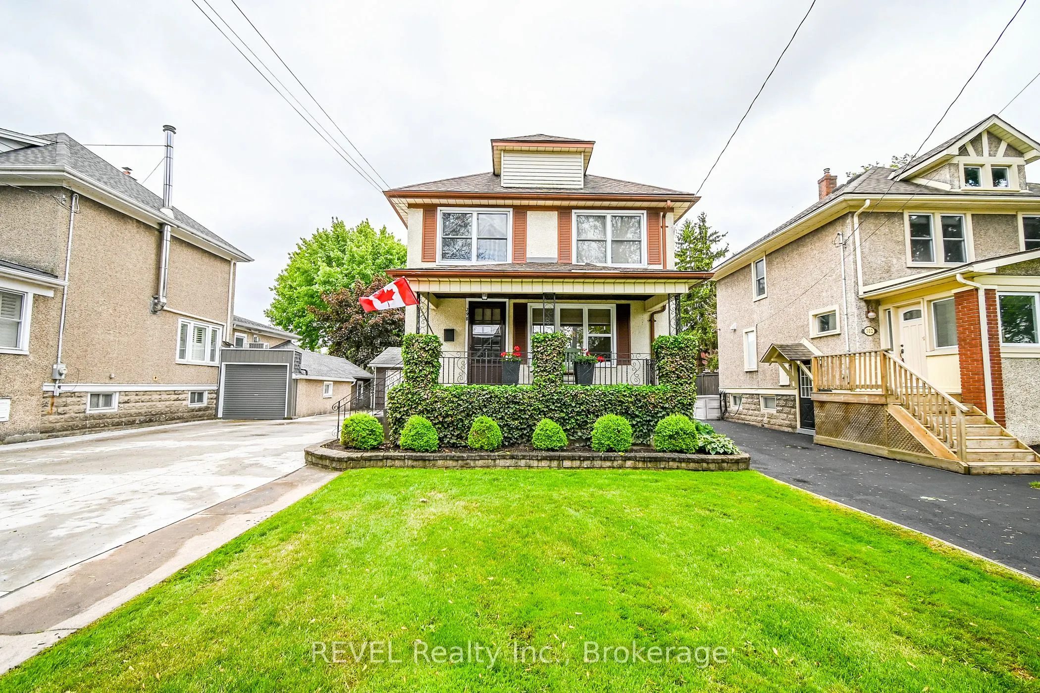 298 Stanley Street