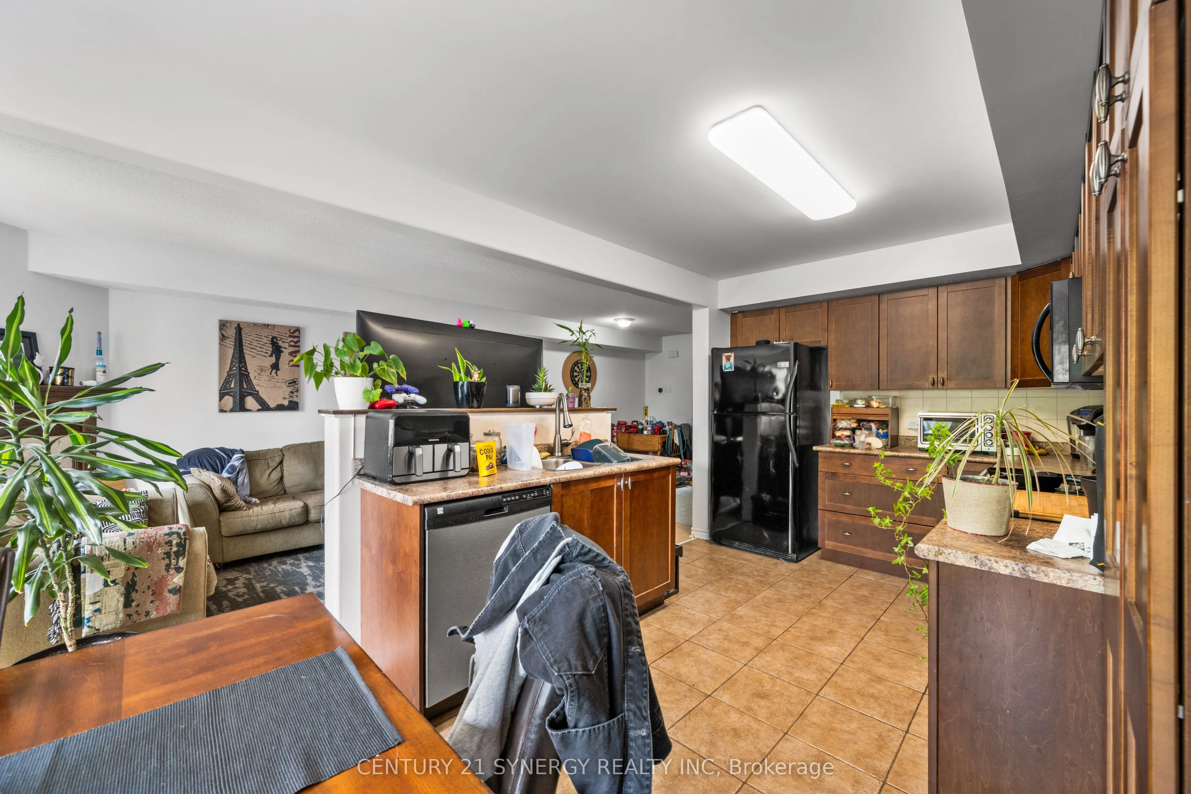 148 Talltree Crescent