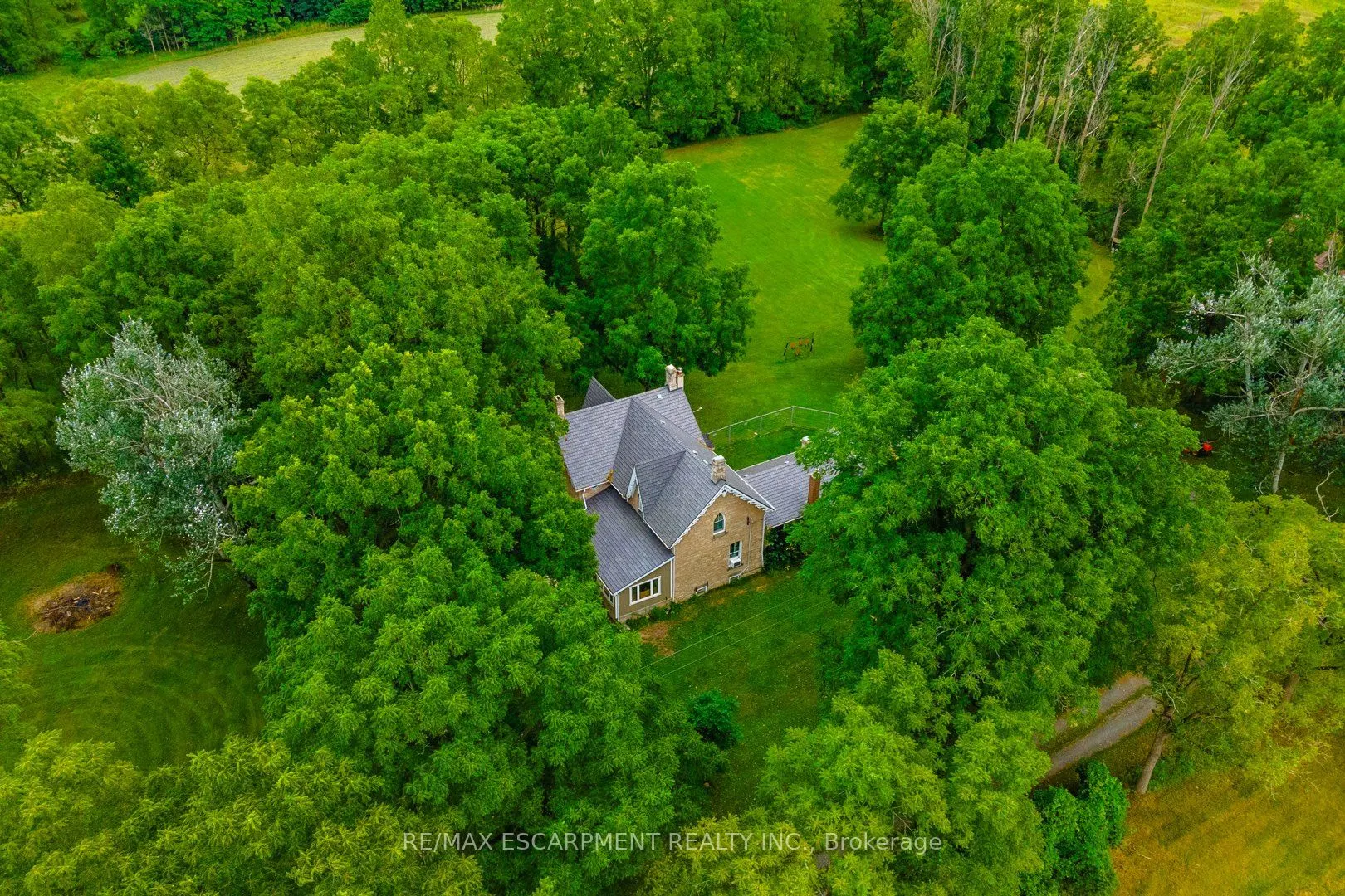 1172 8th Concession Road W