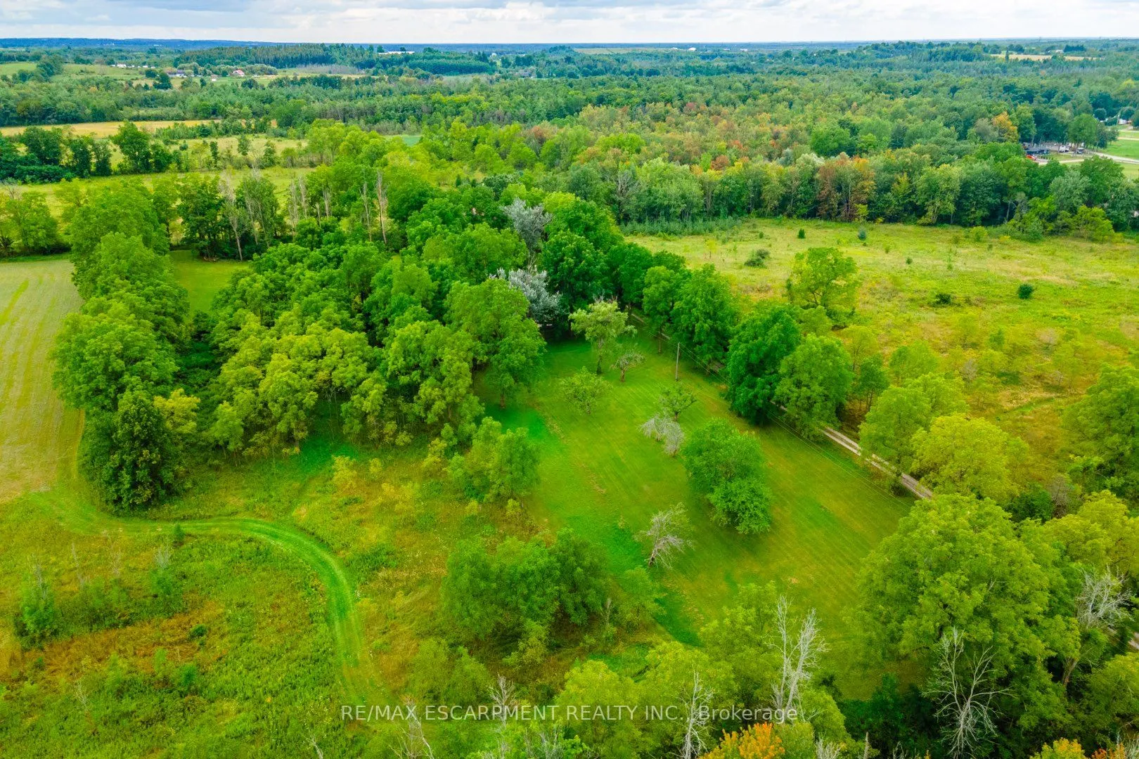 1172 8th Concession Road W