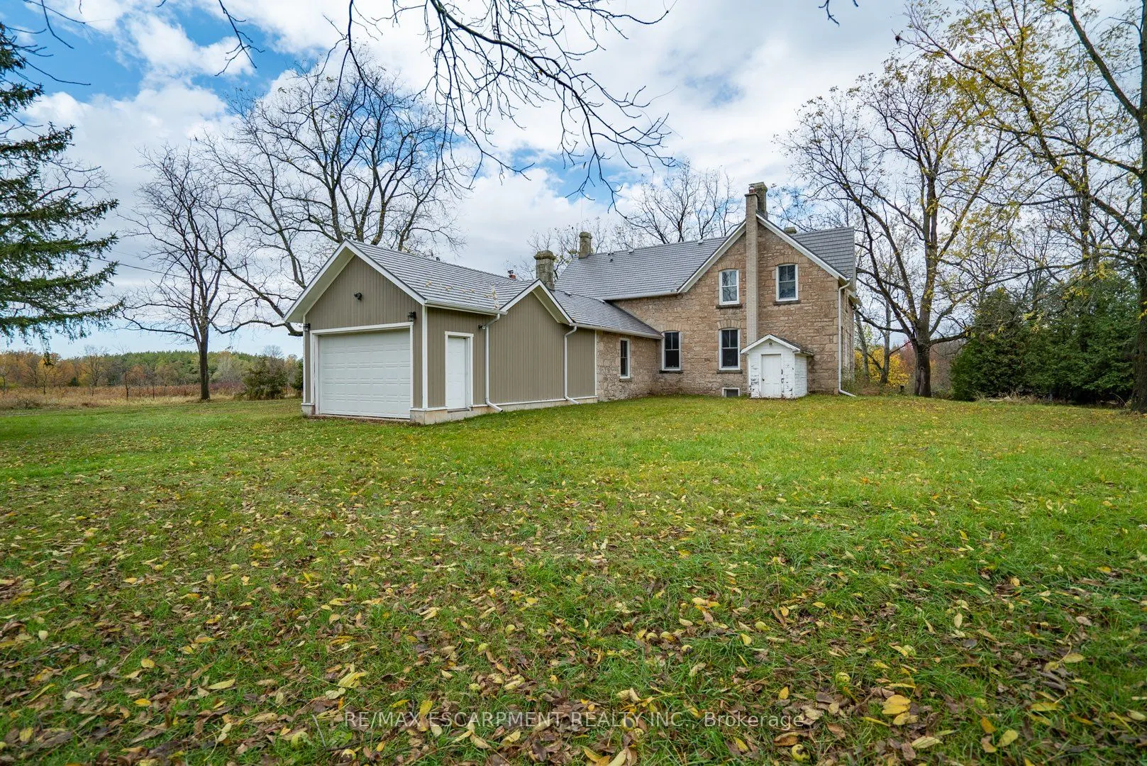 1172 8th Concession Road W