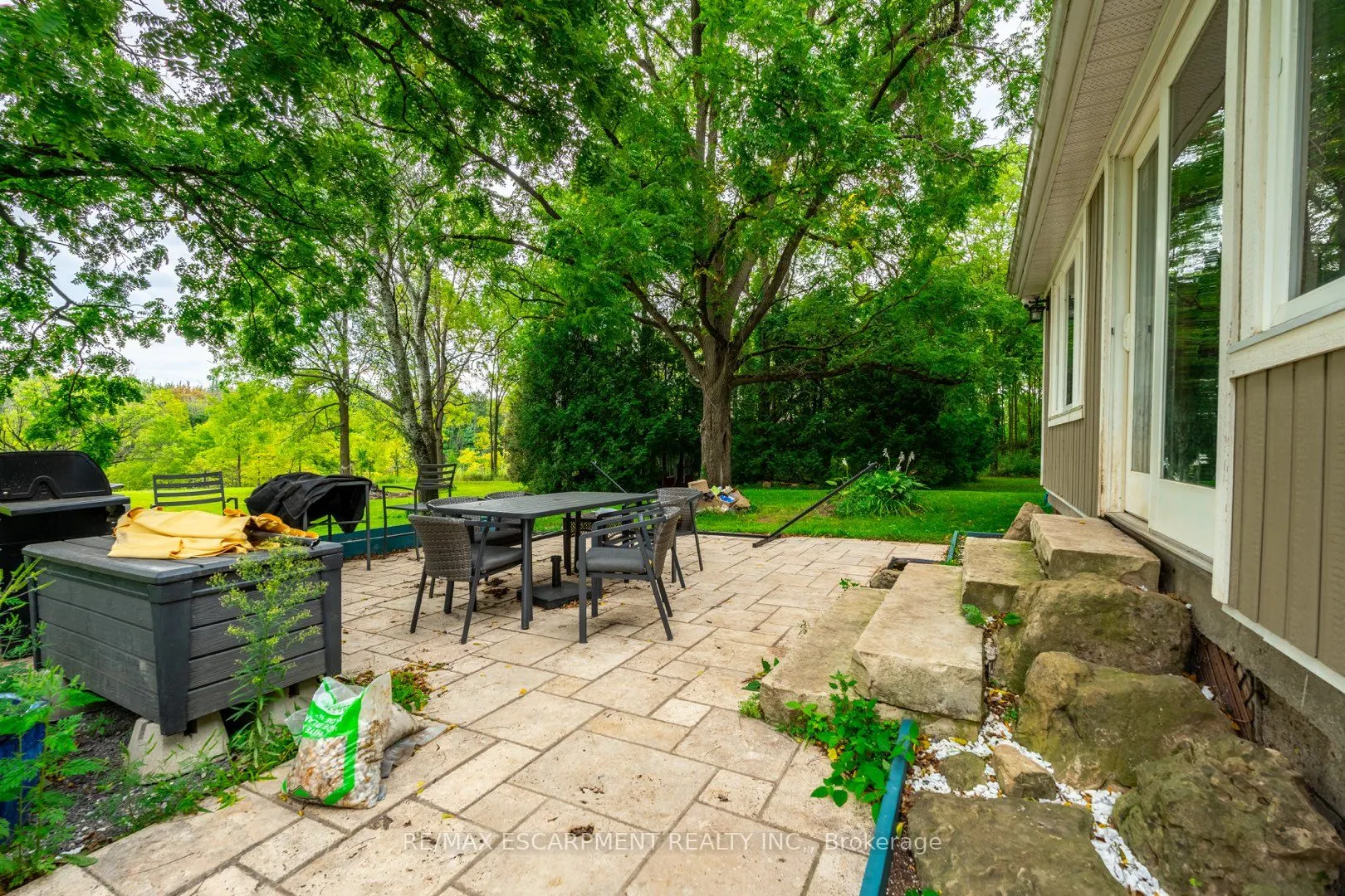 1172 8th Concession Road W