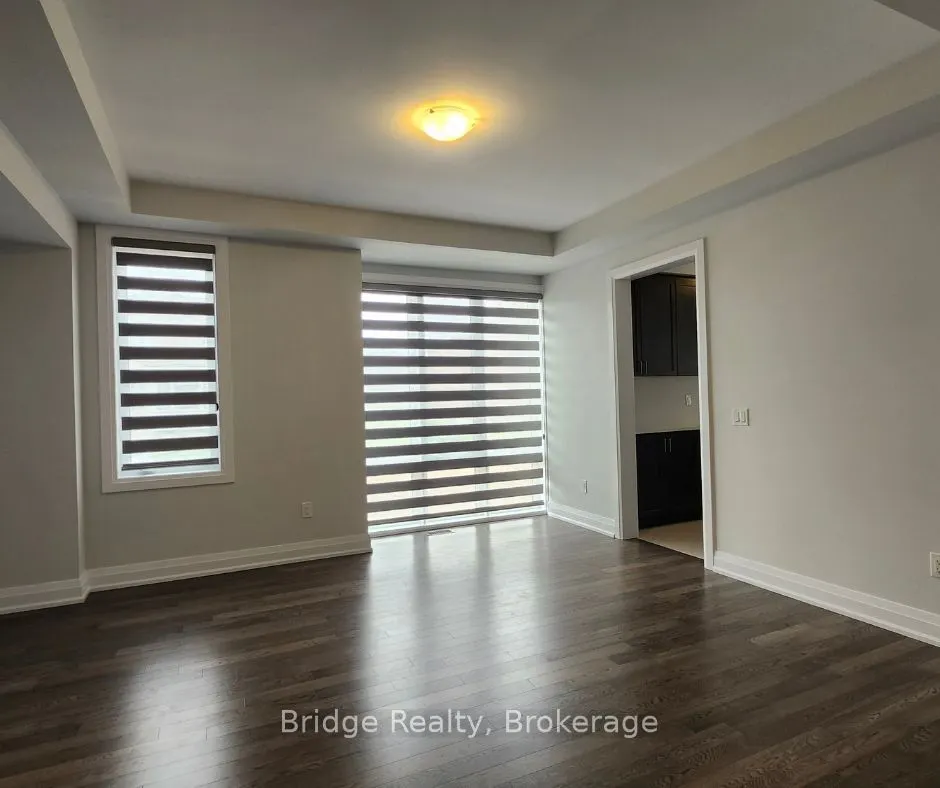 1439 Upper Thames Drive