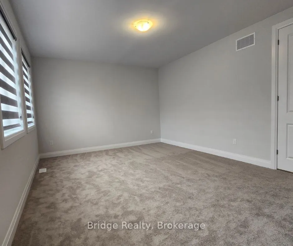 1439 Upper Thames Drive