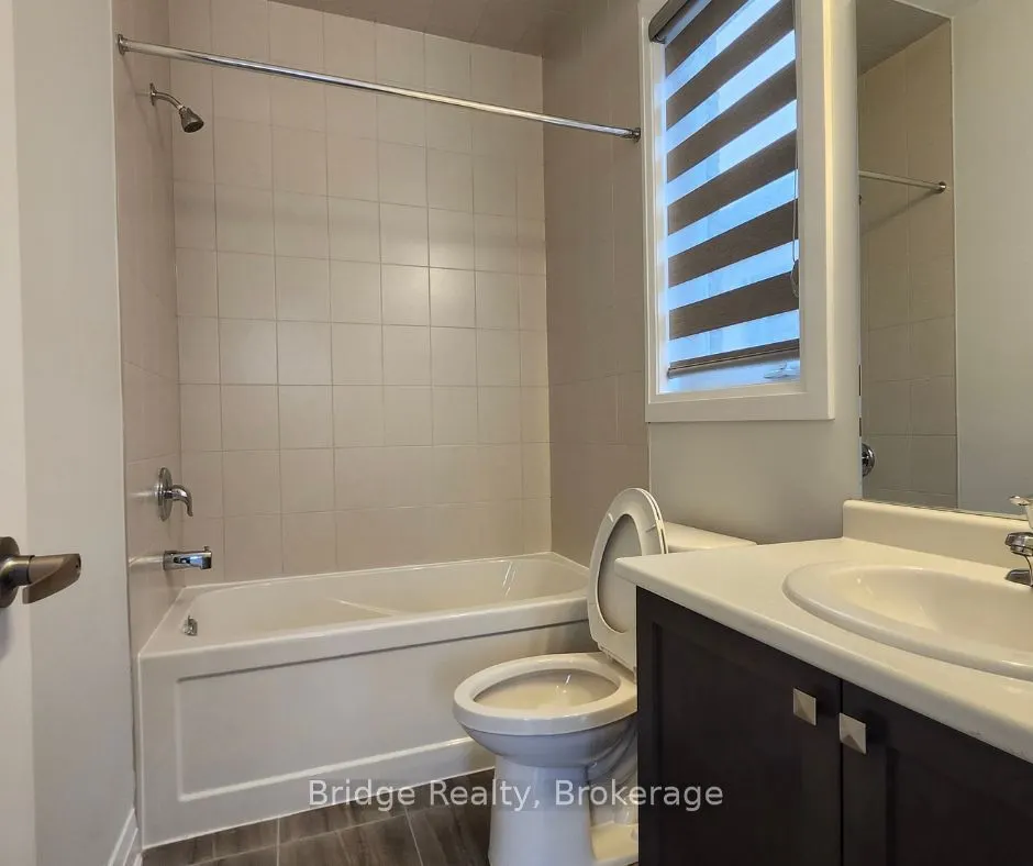 1439 Upper Thames Drive