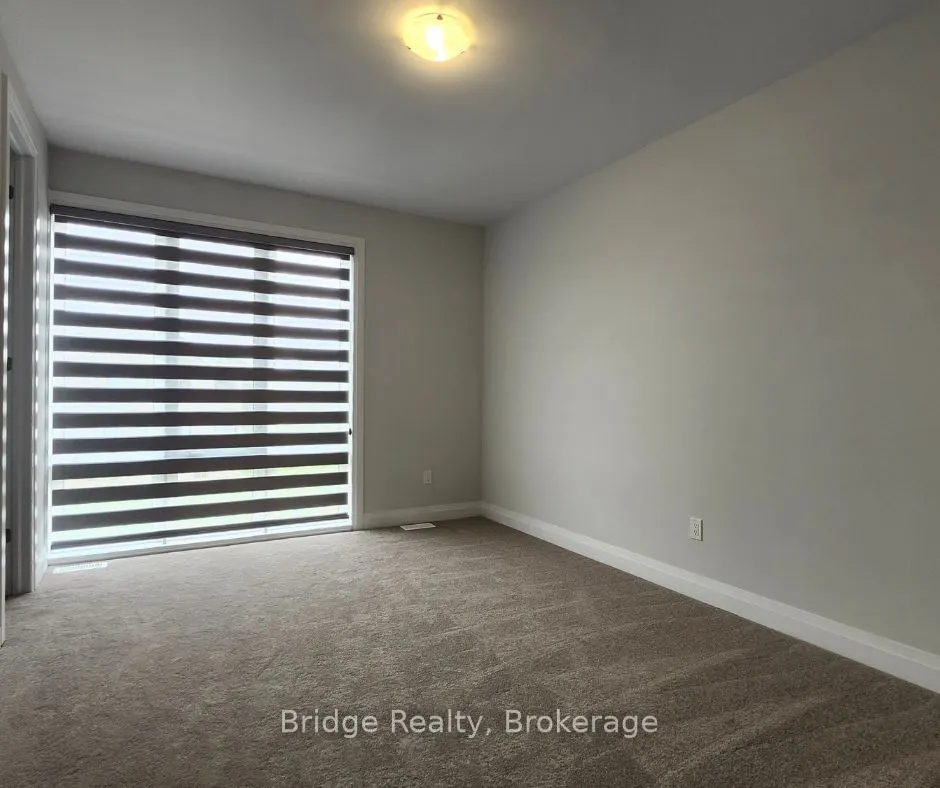 1439 Upper Thames Drive