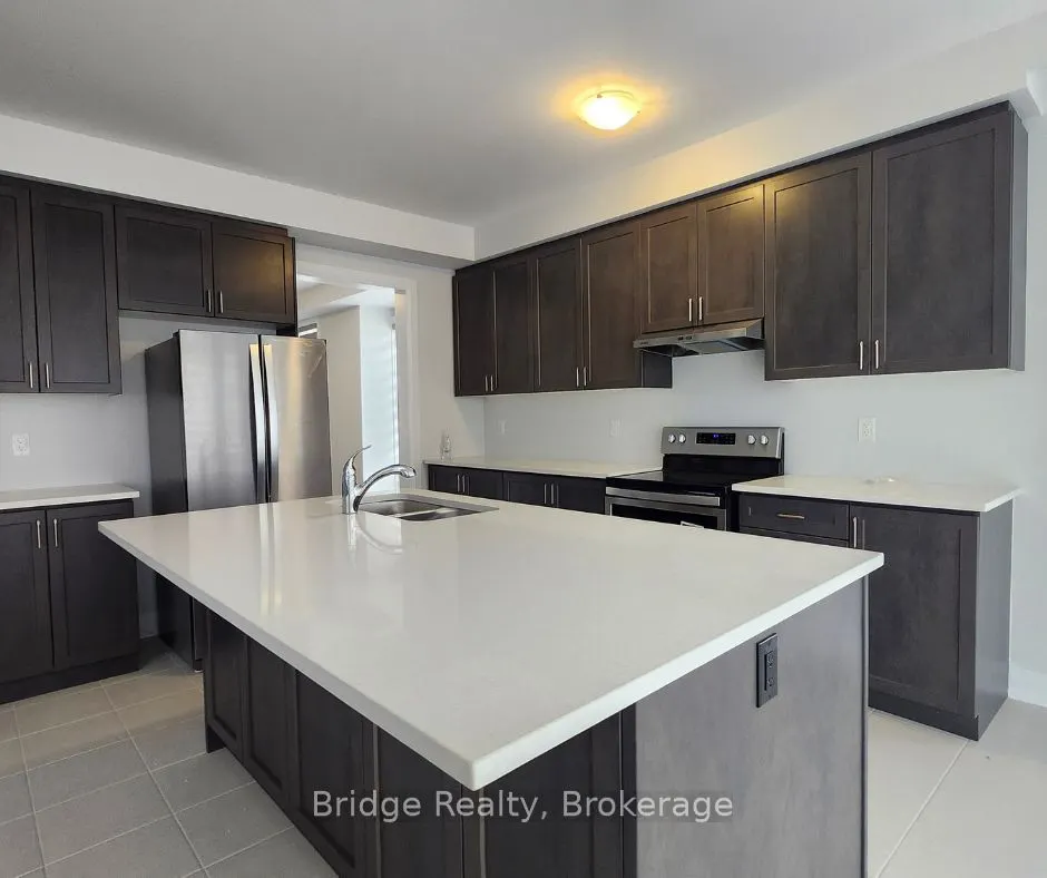 1439 Upper Thames Drive