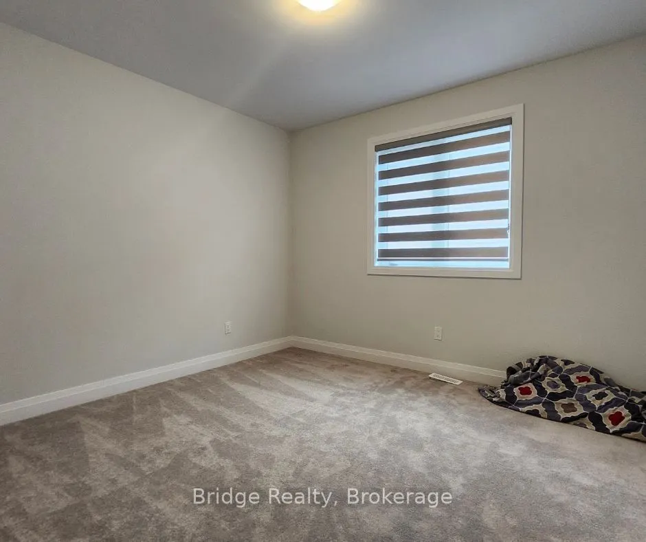 1439 Upper Thames Drive