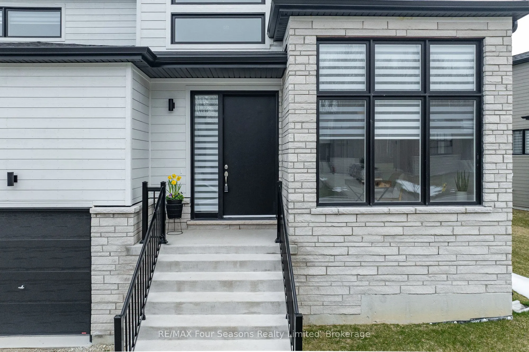 95 Goldie Court