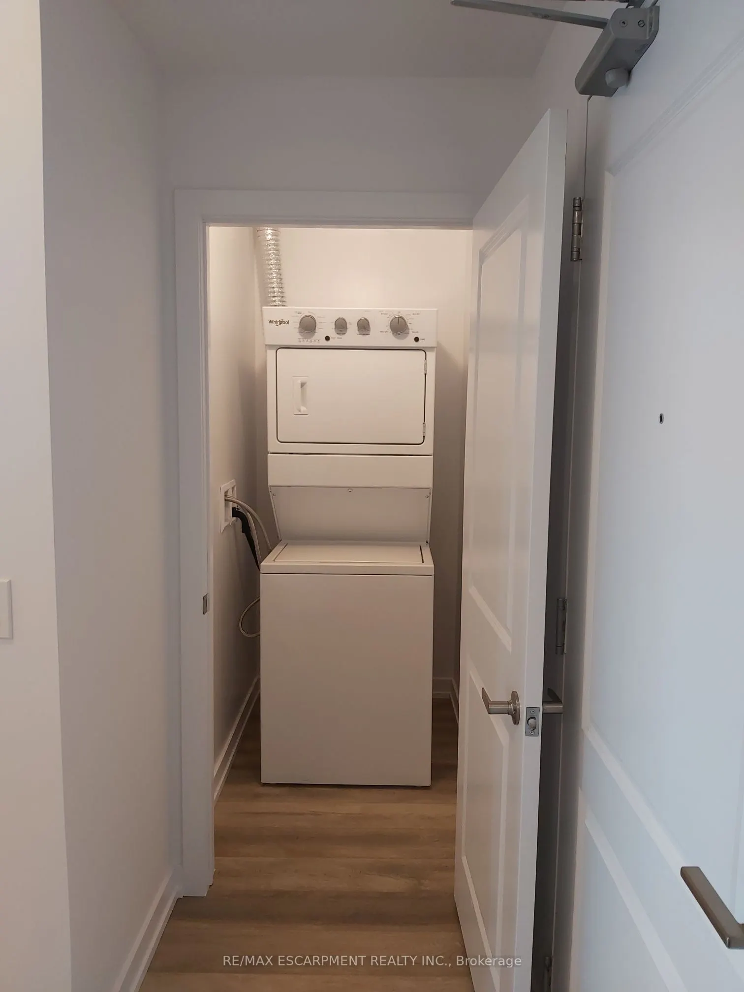 5055 Greenlane Road, #101