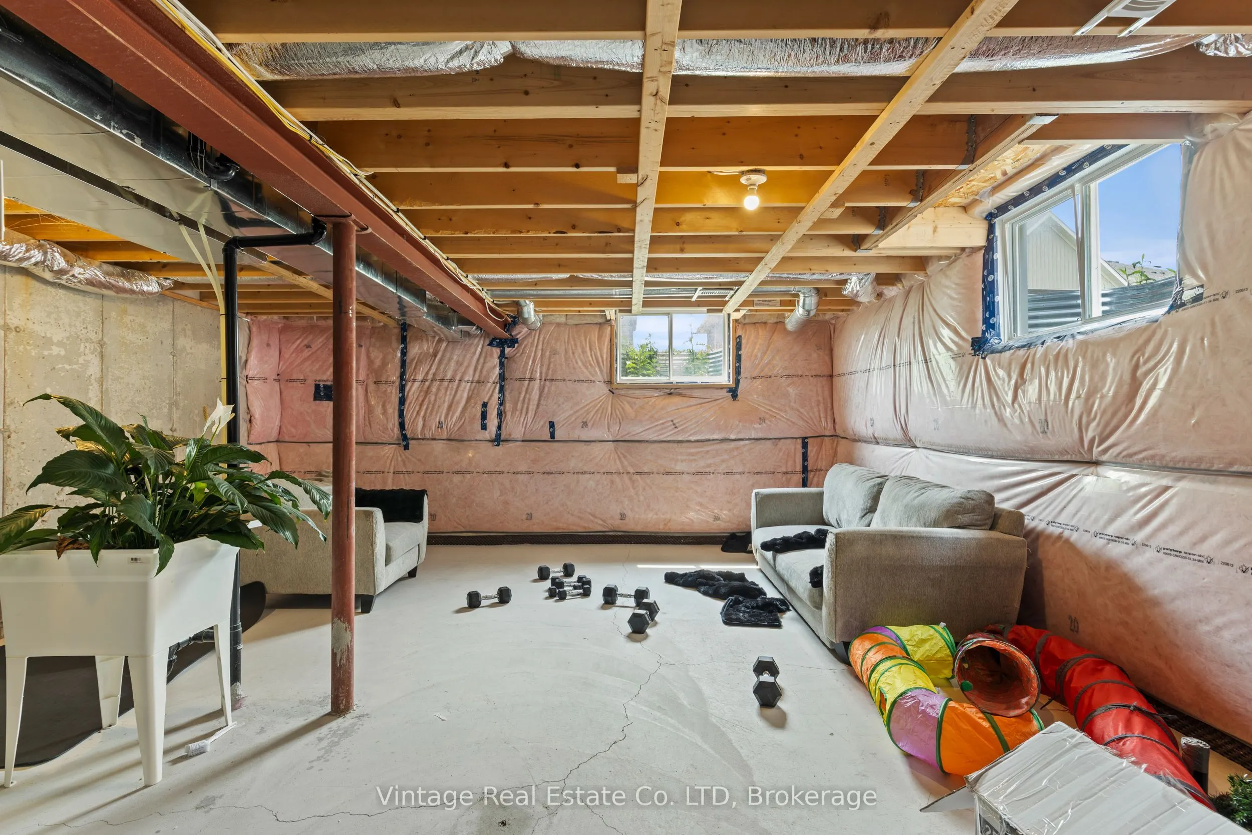 112 Bur Oak Drive