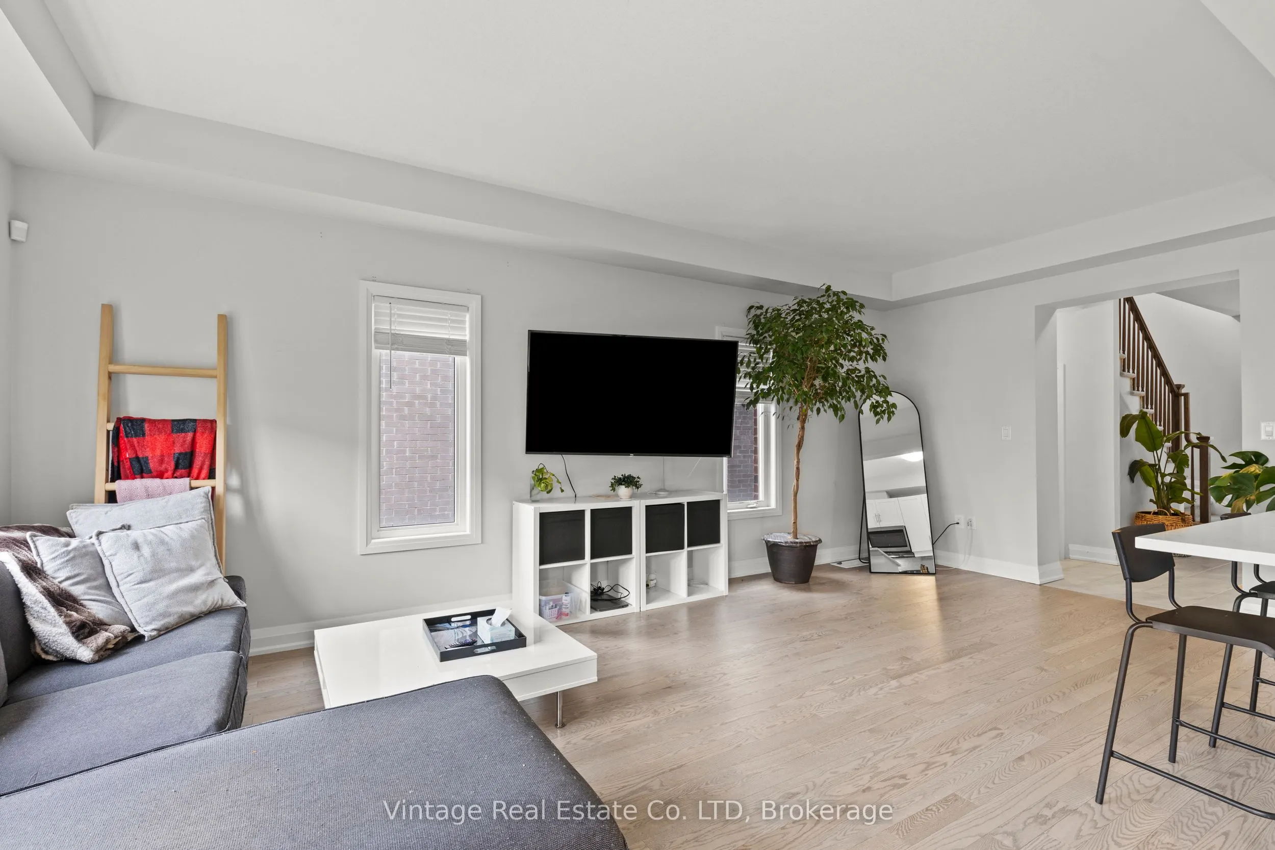 112 Bur Oak Drive