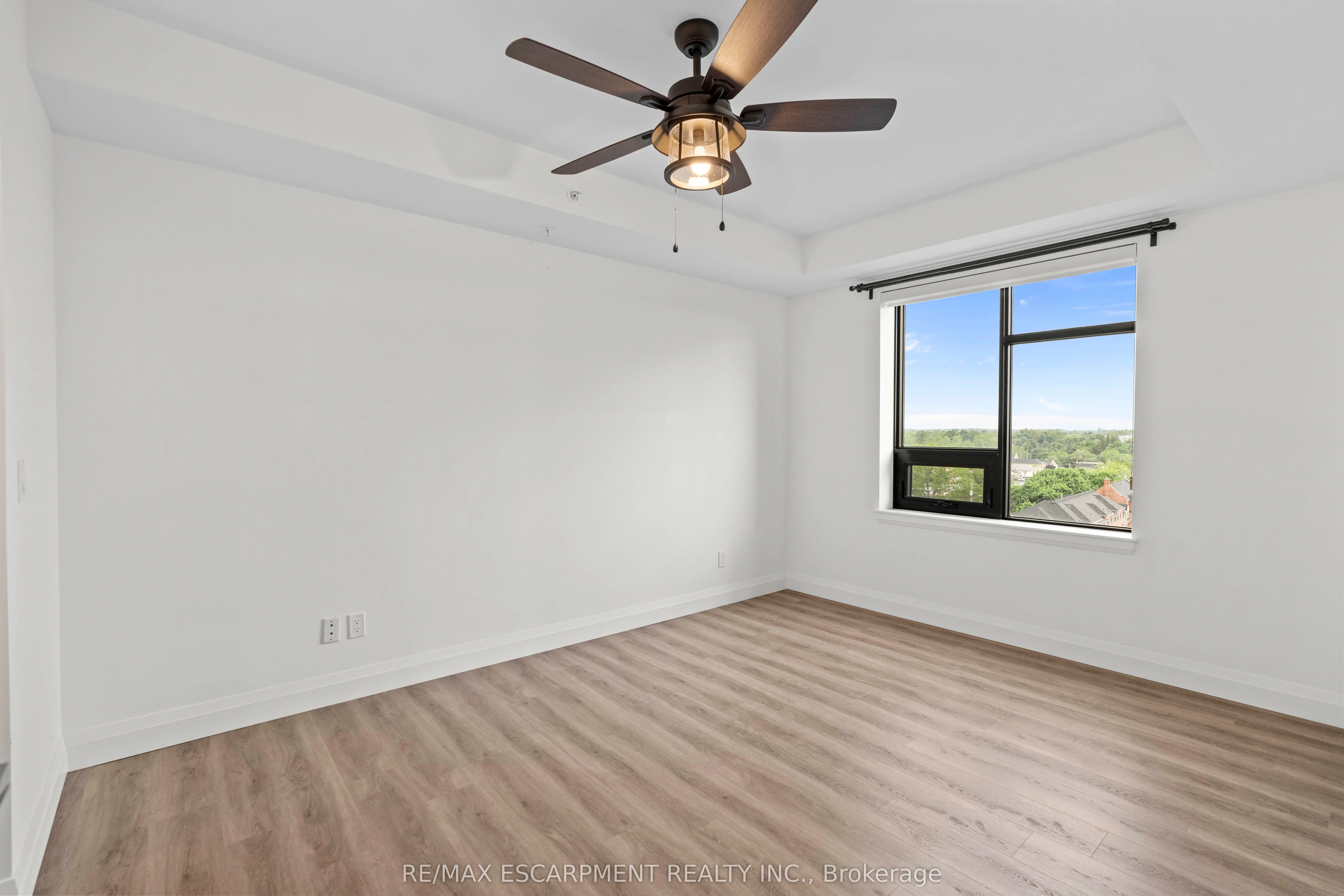 30 Hamilton Street S, #703