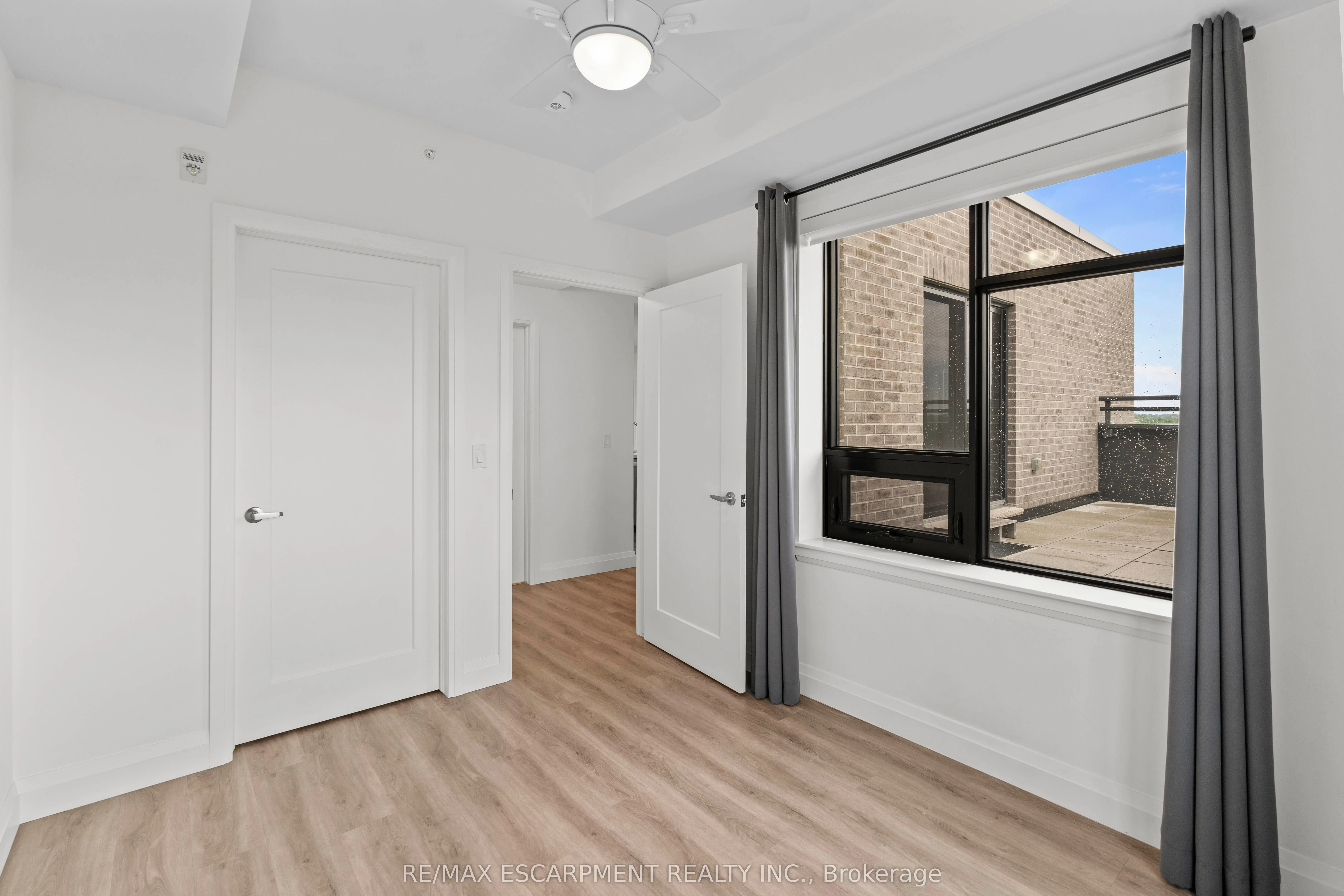30 Hamilton Street S, #703
