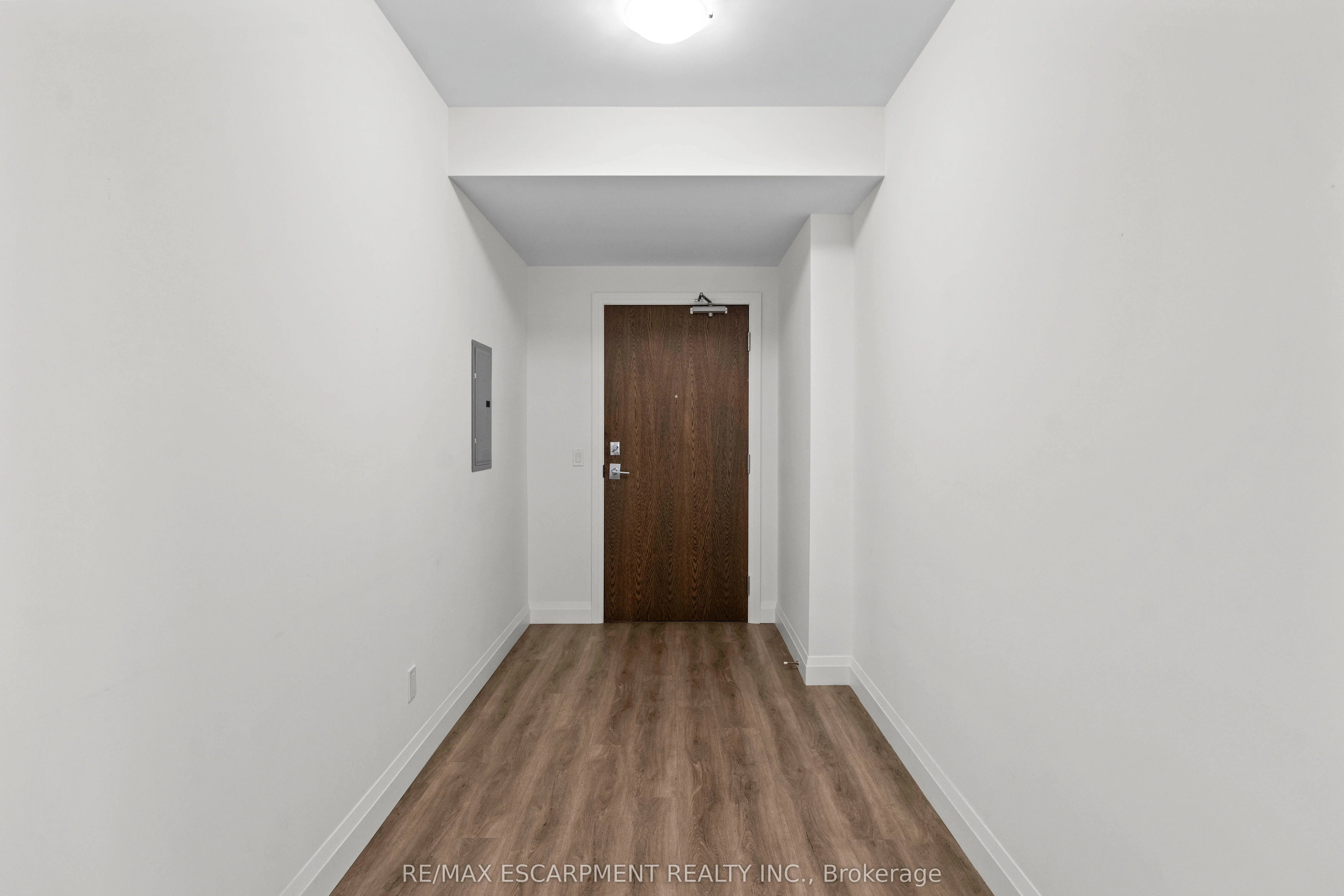 30 Hamilton Street S, #703