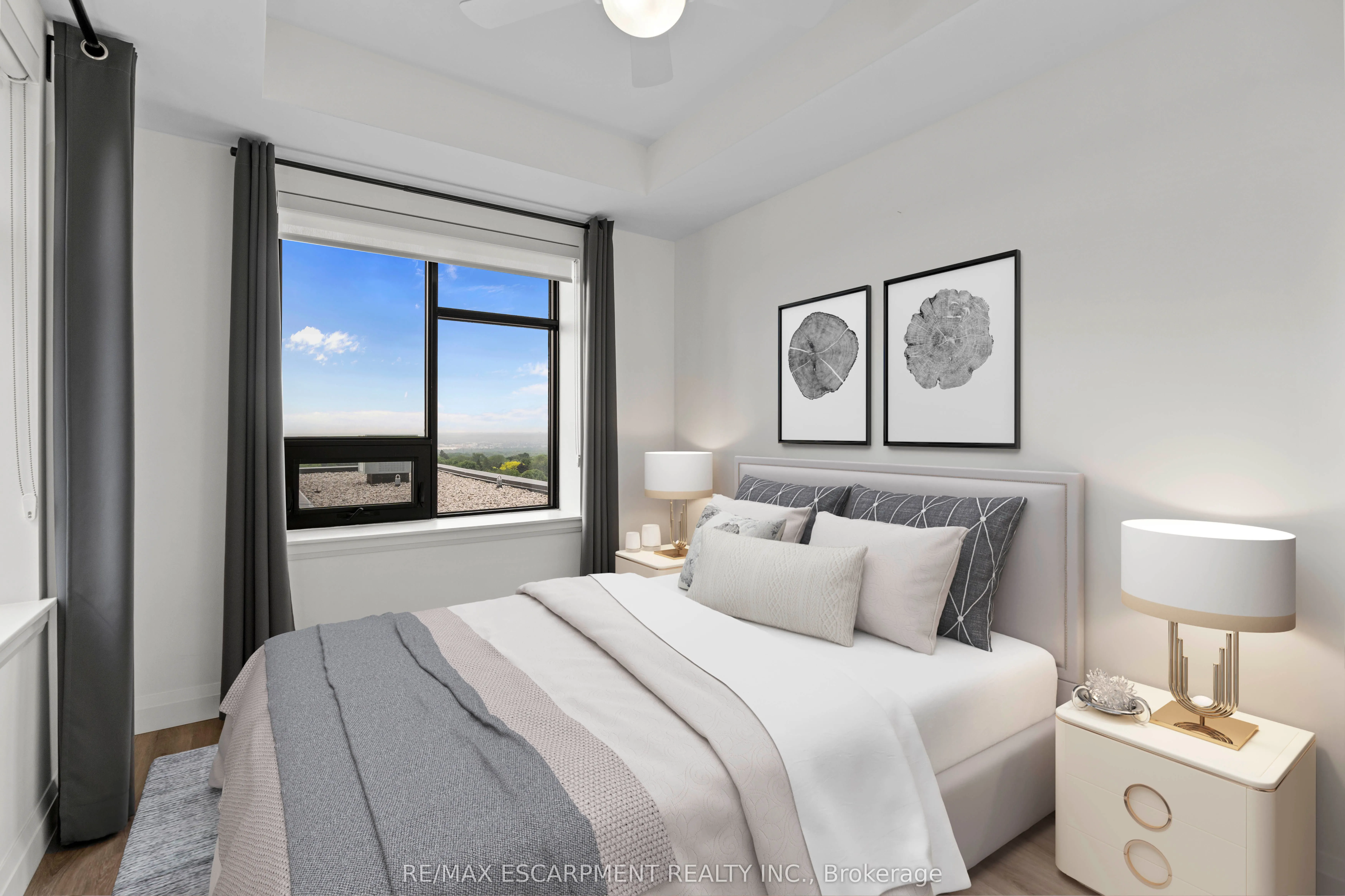 30 Hamilton Street S, #703