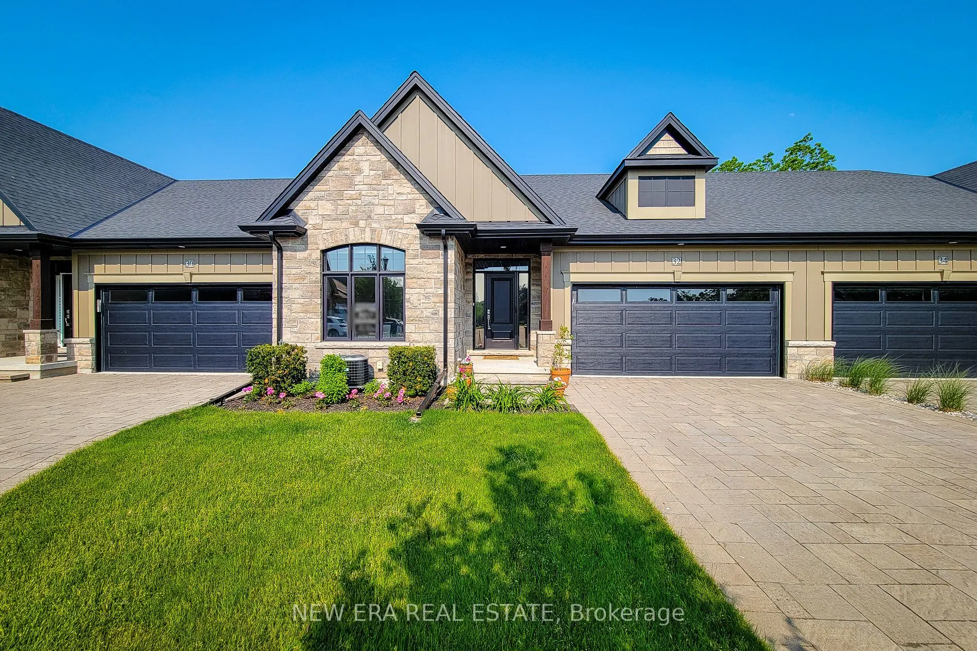 32 Ridgeview Crescent, #14
