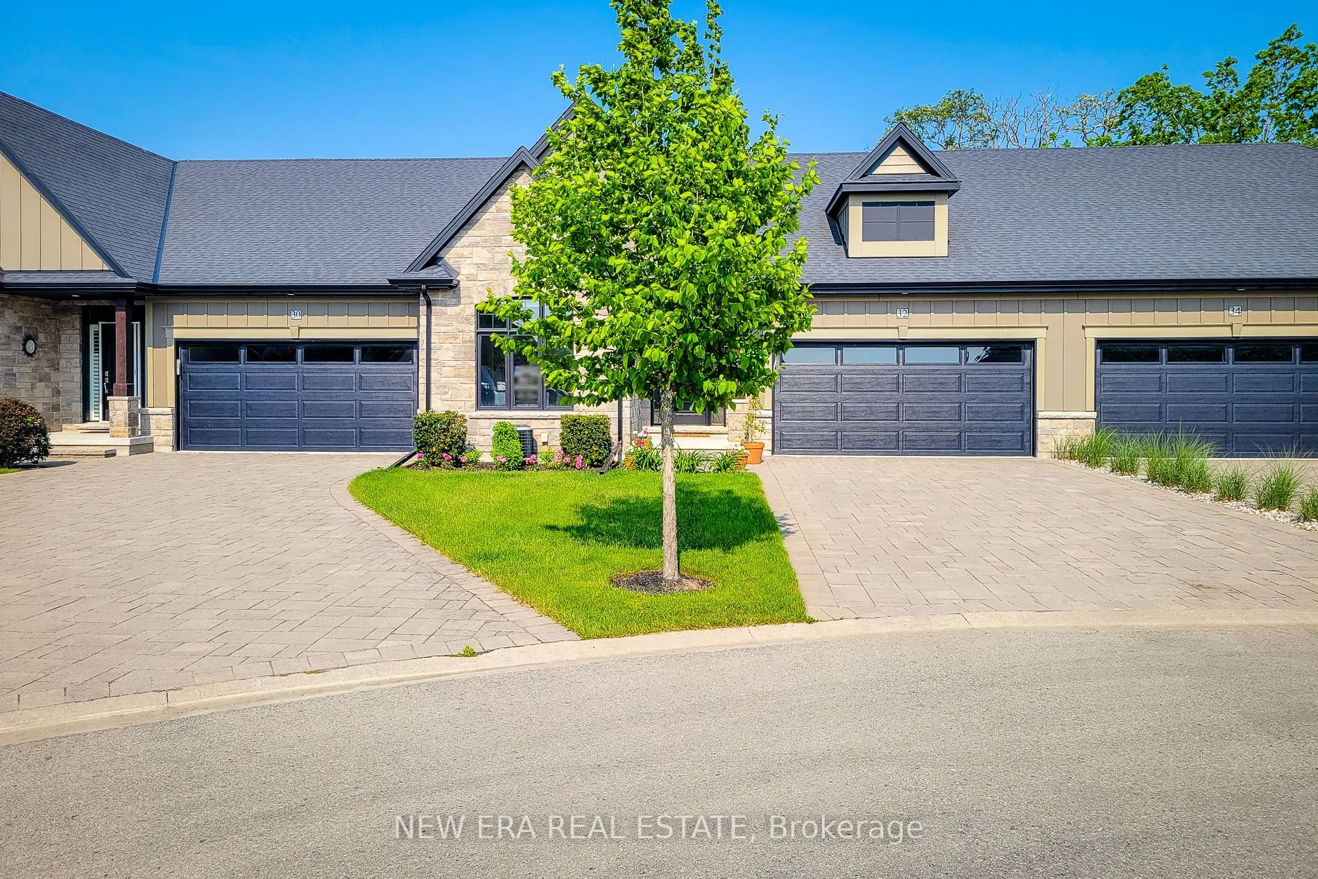 32 Ridgeview Crescent, #14