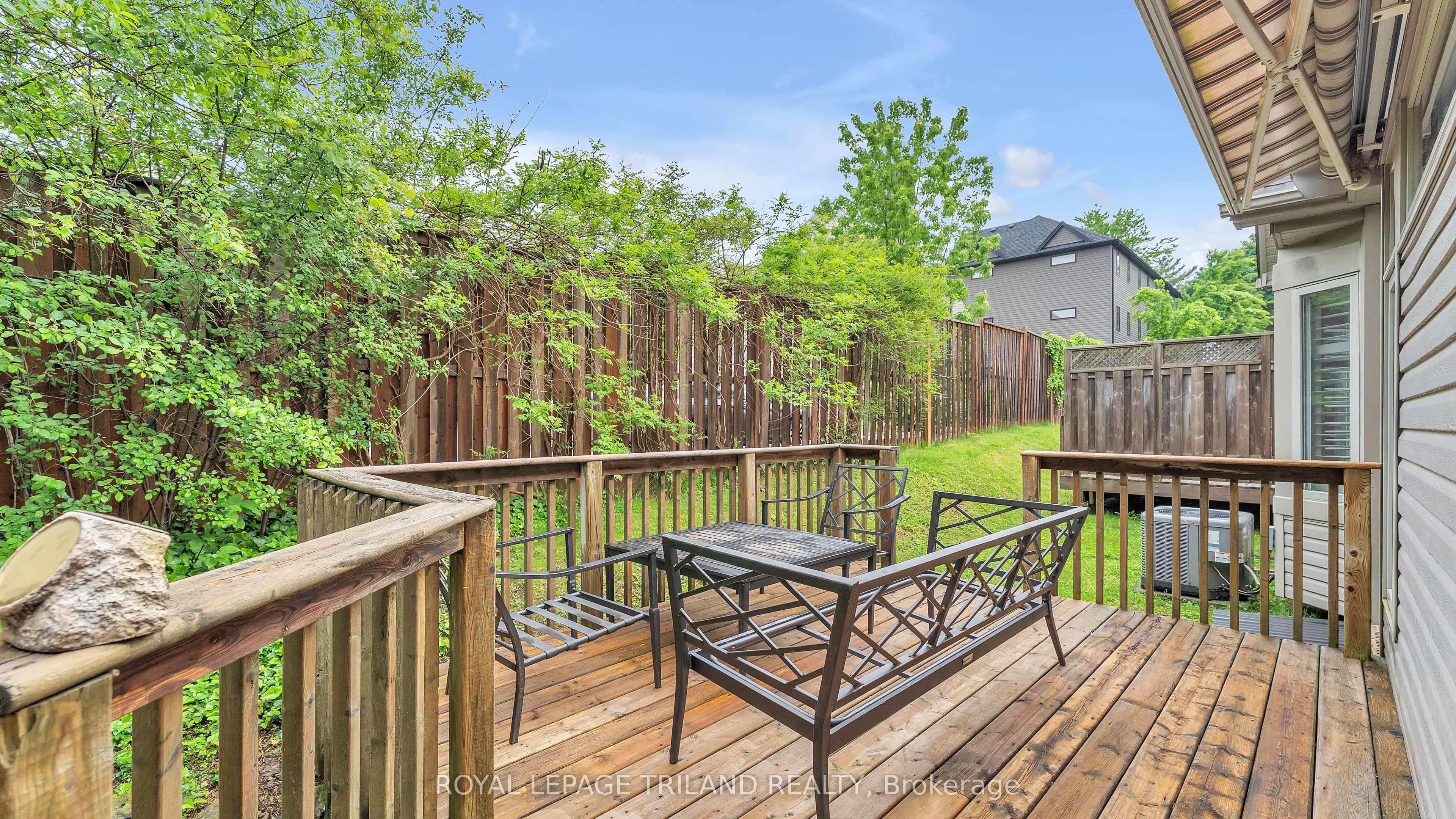 1574 RICHMOND Street #28
