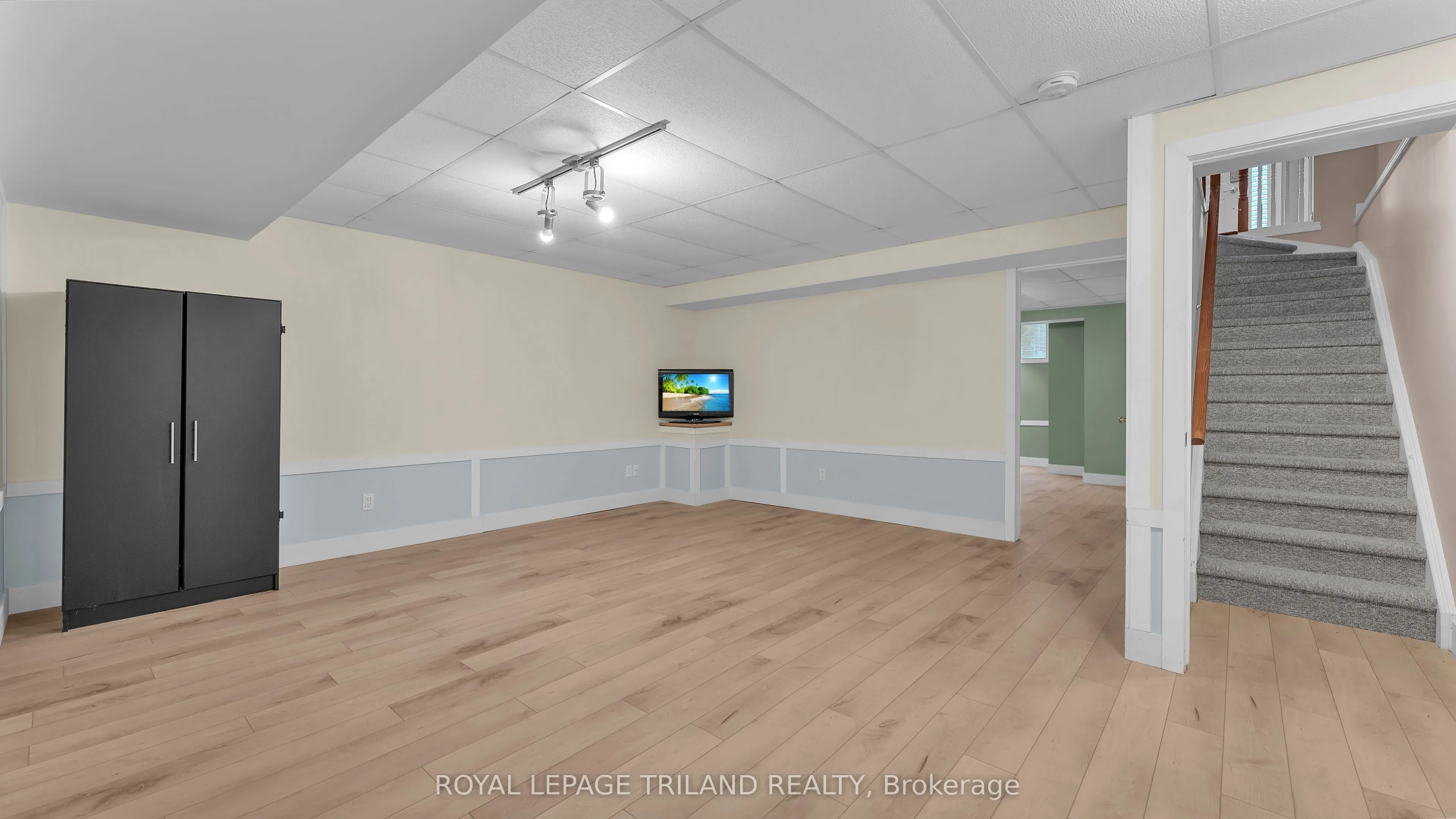 1574 RICHMOND Street #28