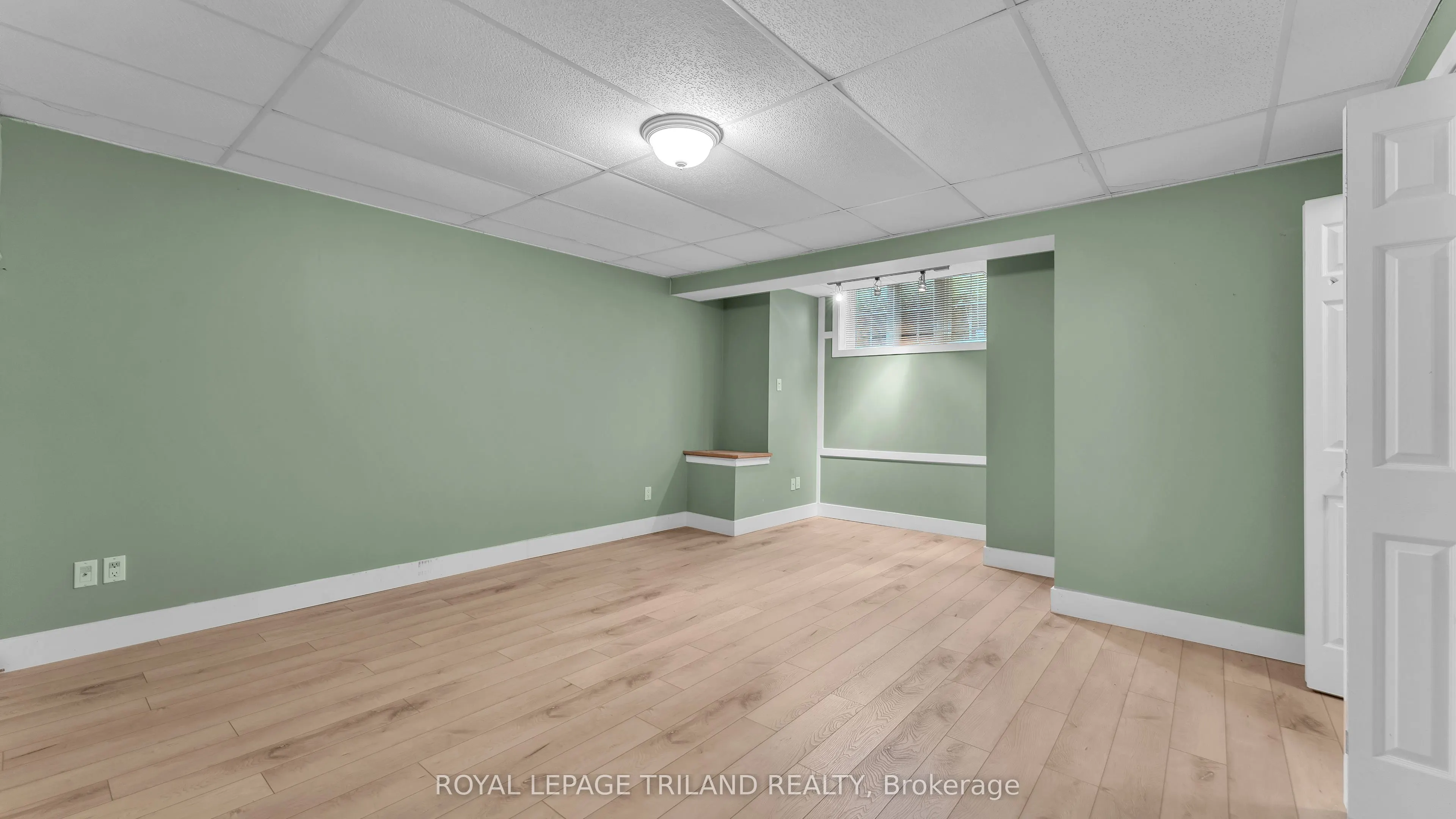 1574 RICHMOND Street #28