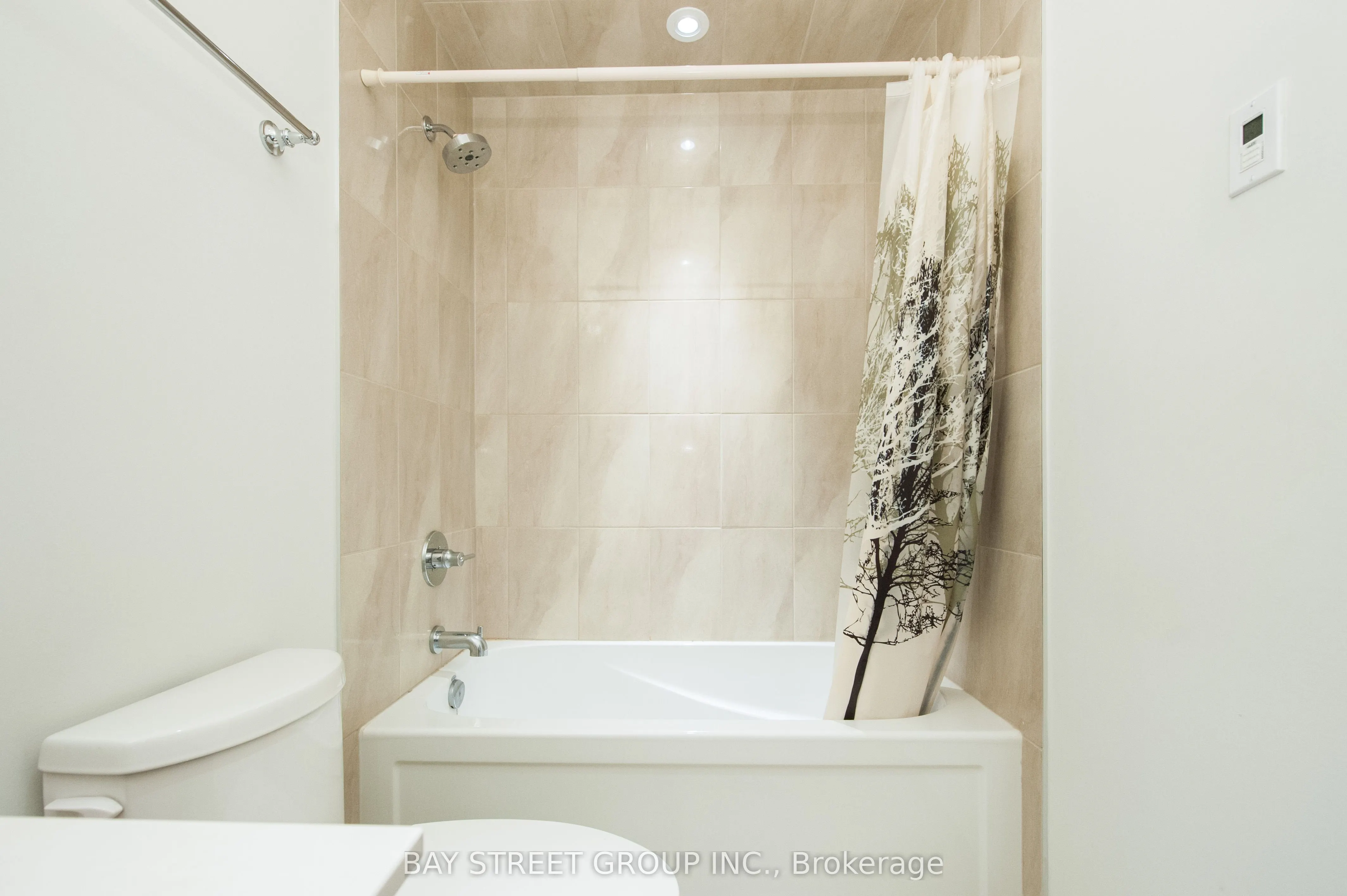 16 Markle Crescent, #209