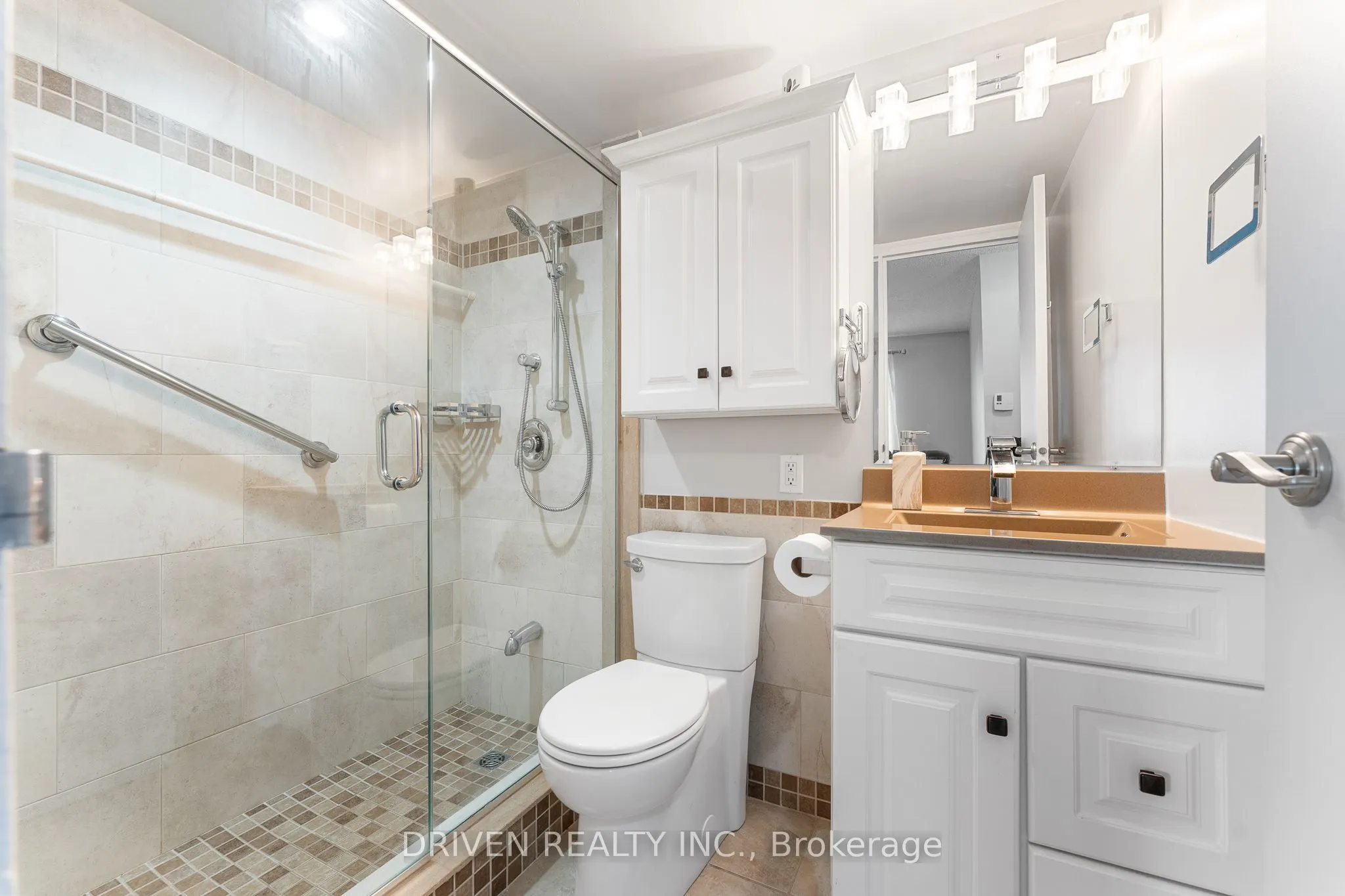 158A McArthur Avenue, #404