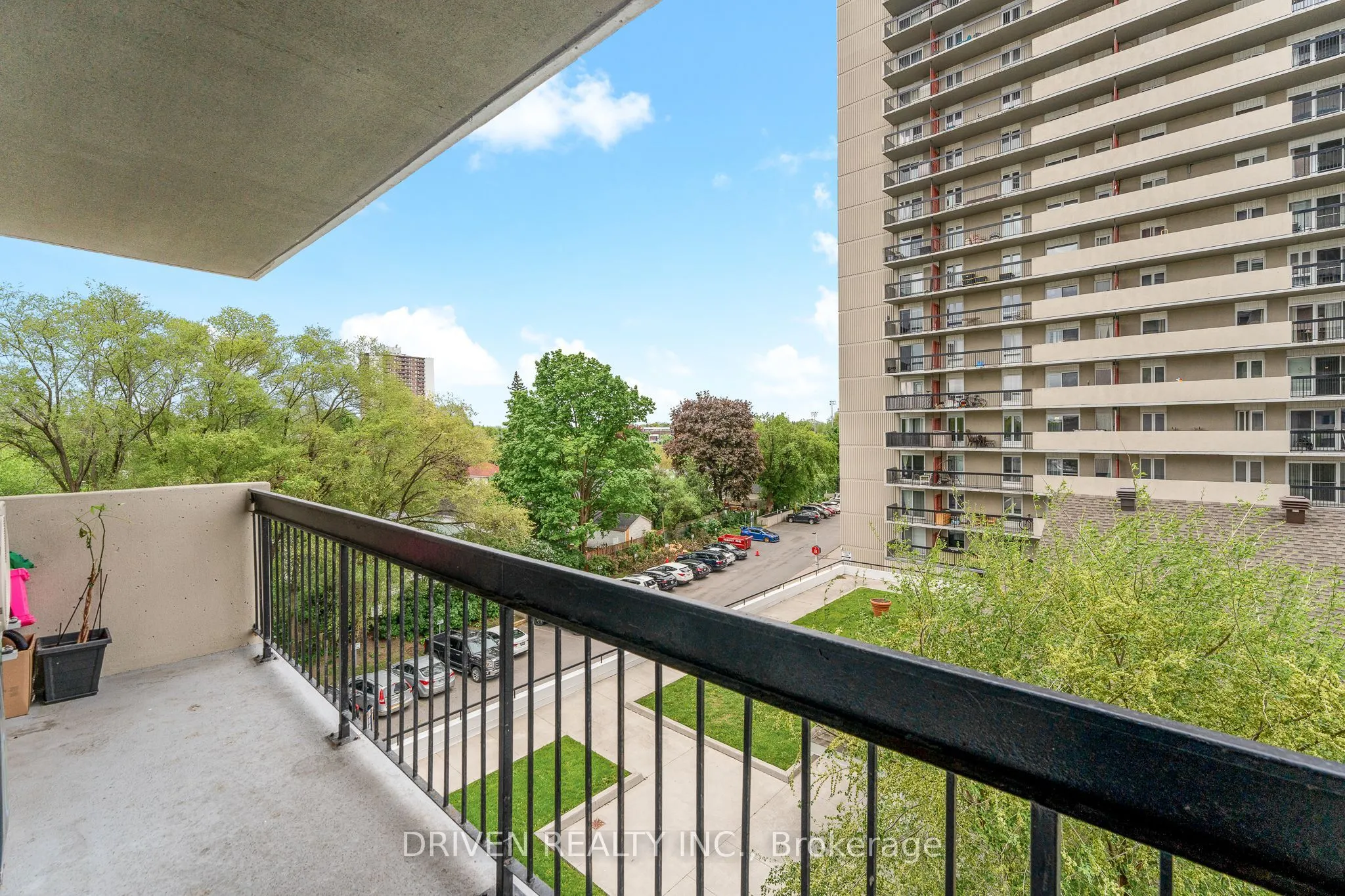 158A McArthur Avenue, #404