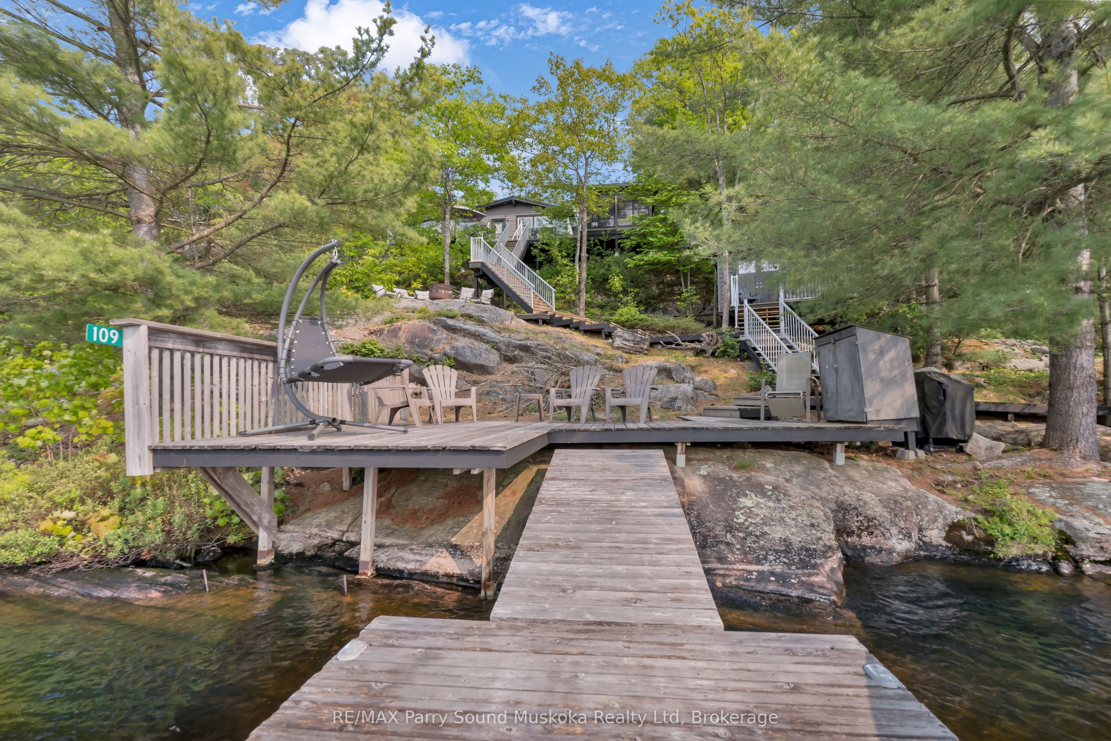 109 Healey Lake