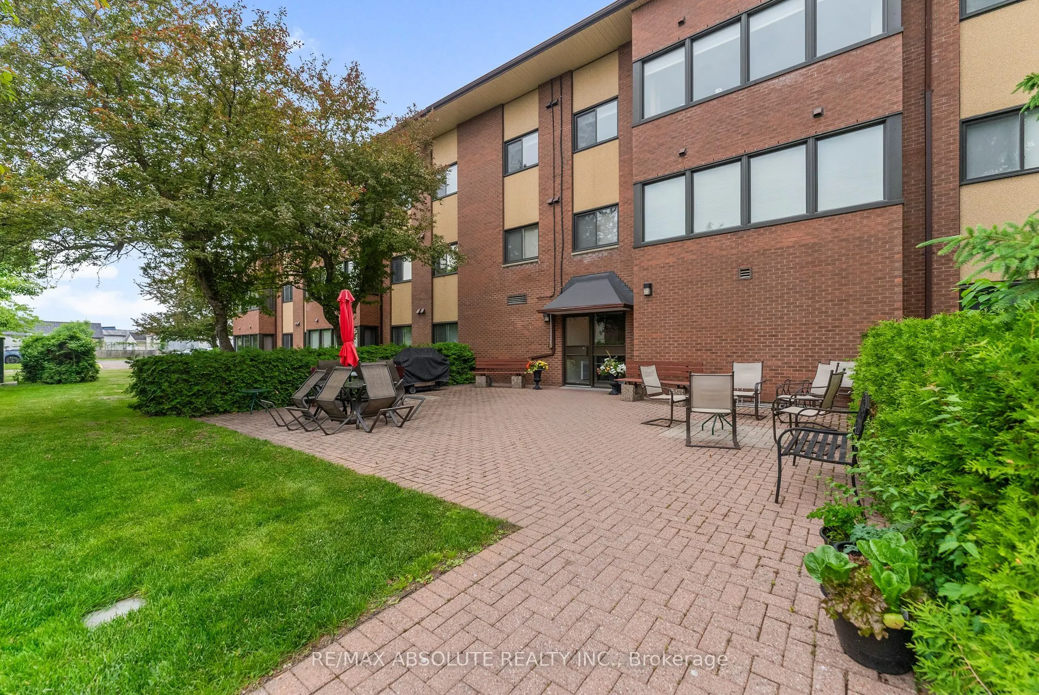 124 Daniel Street S, #301