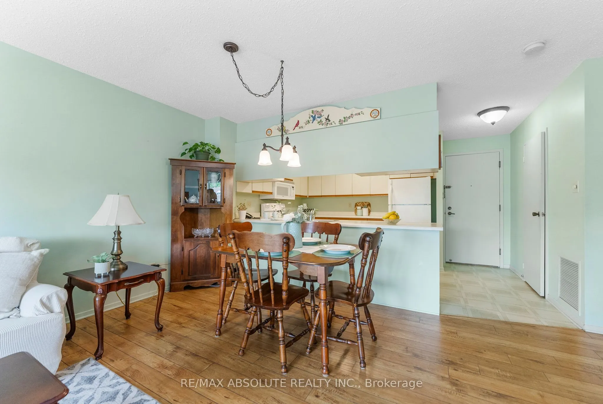 124 Daniel Street S, #301