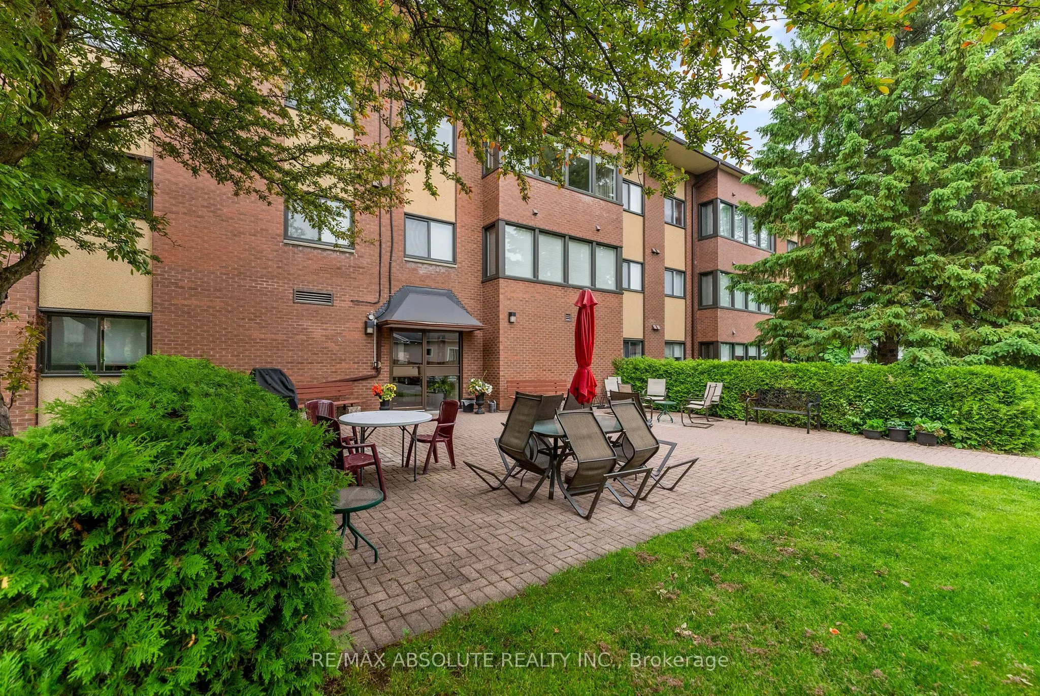 124 Daniel Street S, #301