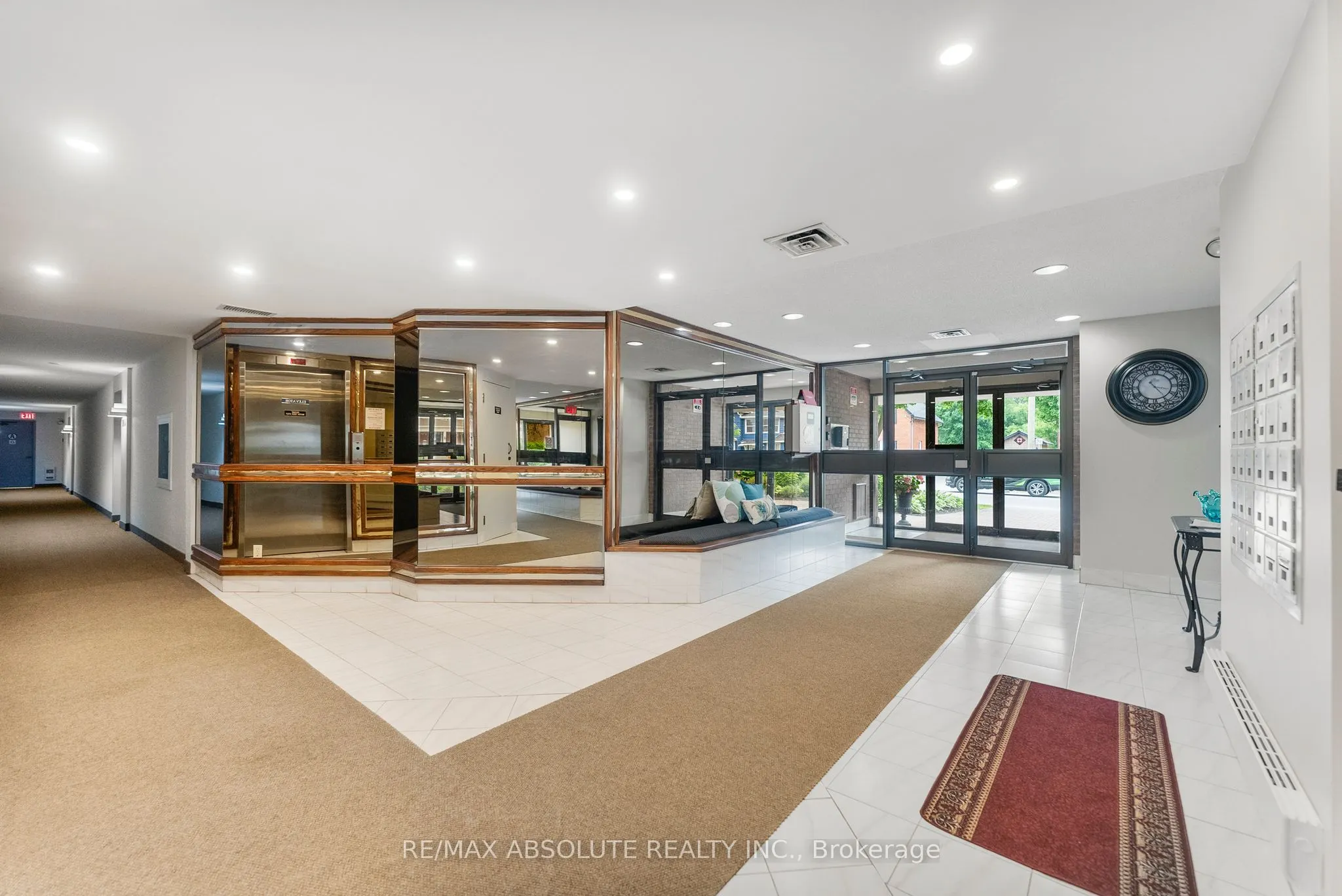 124 Daniel Street S, #301