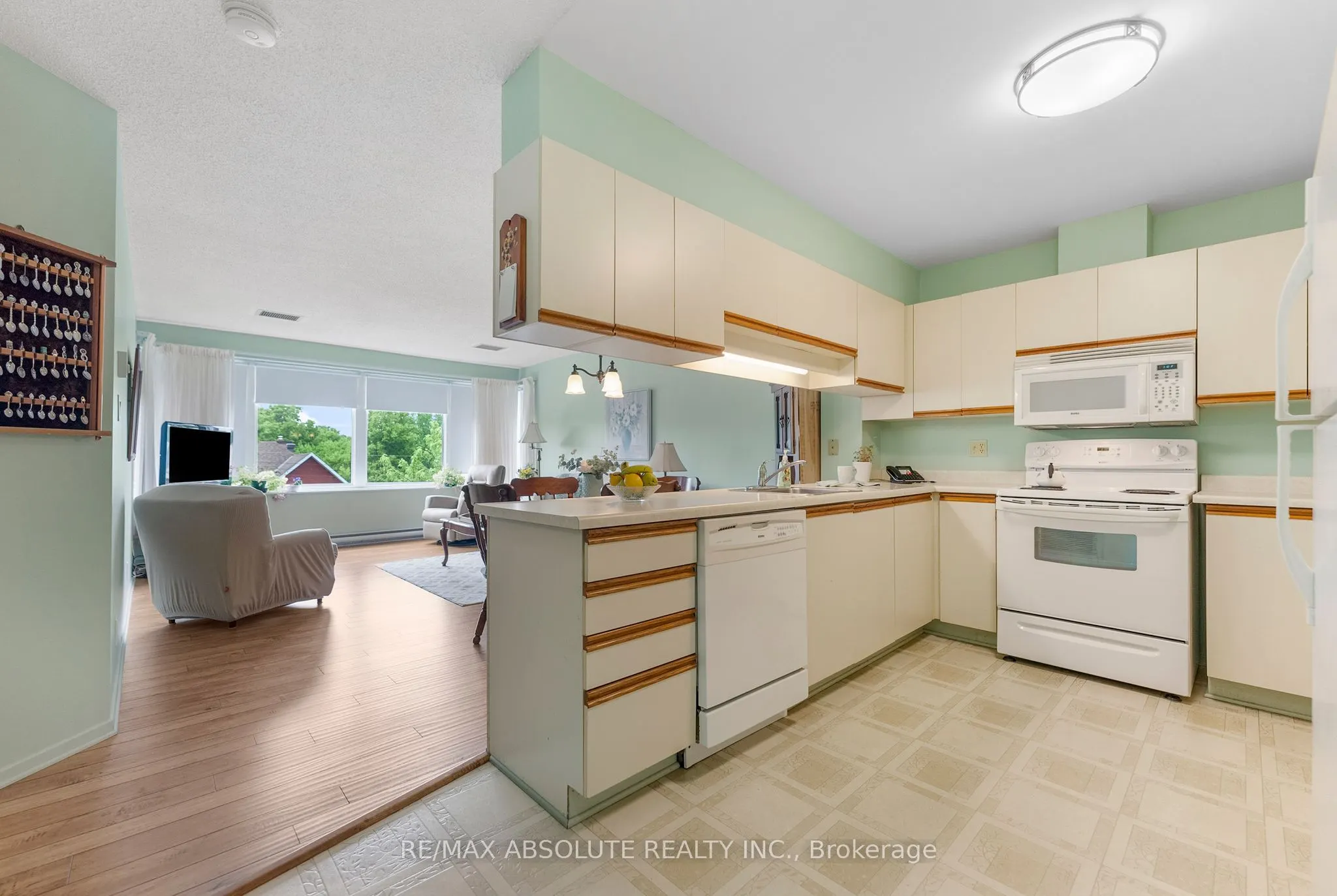 124 Daniel Street S, #301