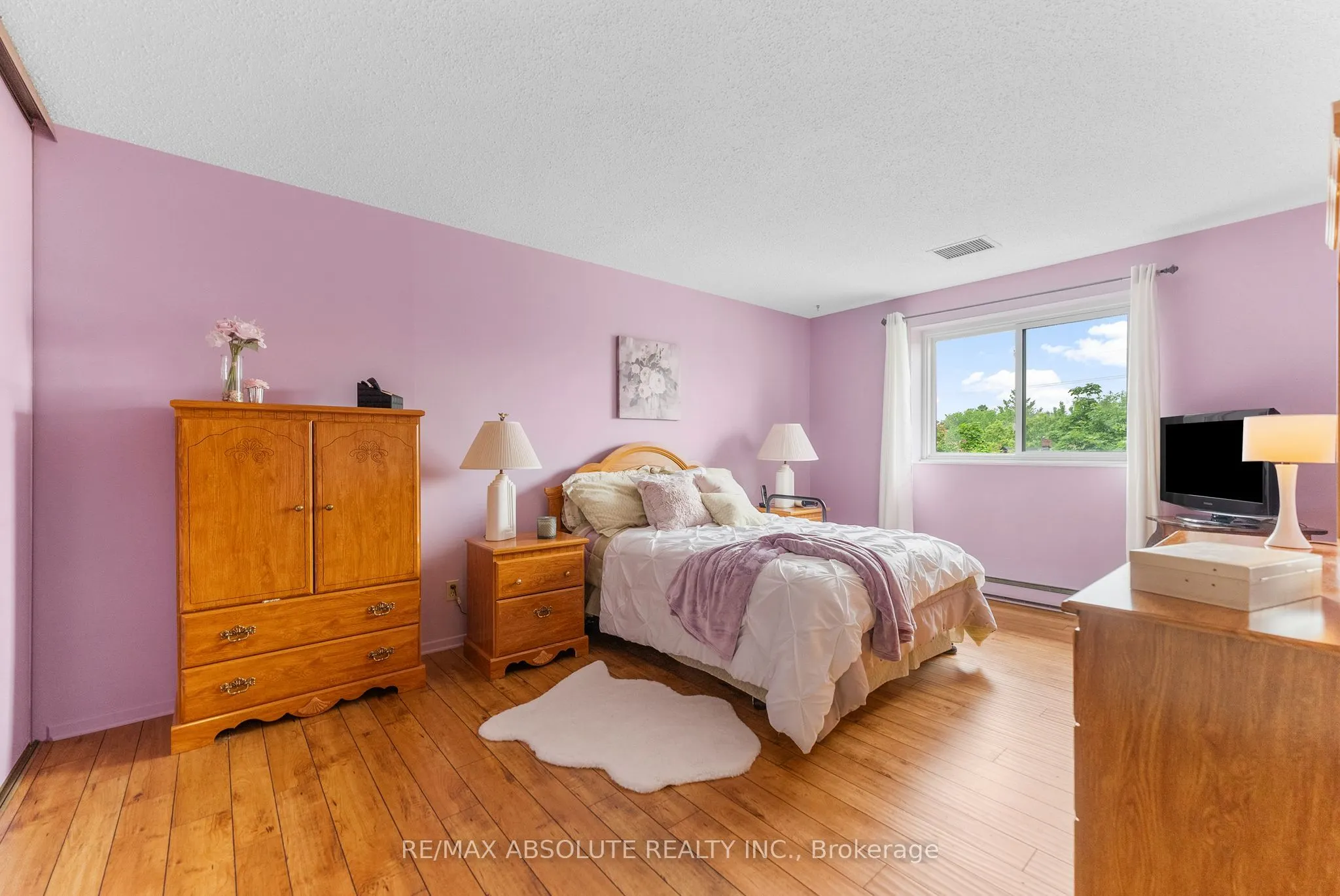 124 Daniel Street S, #301